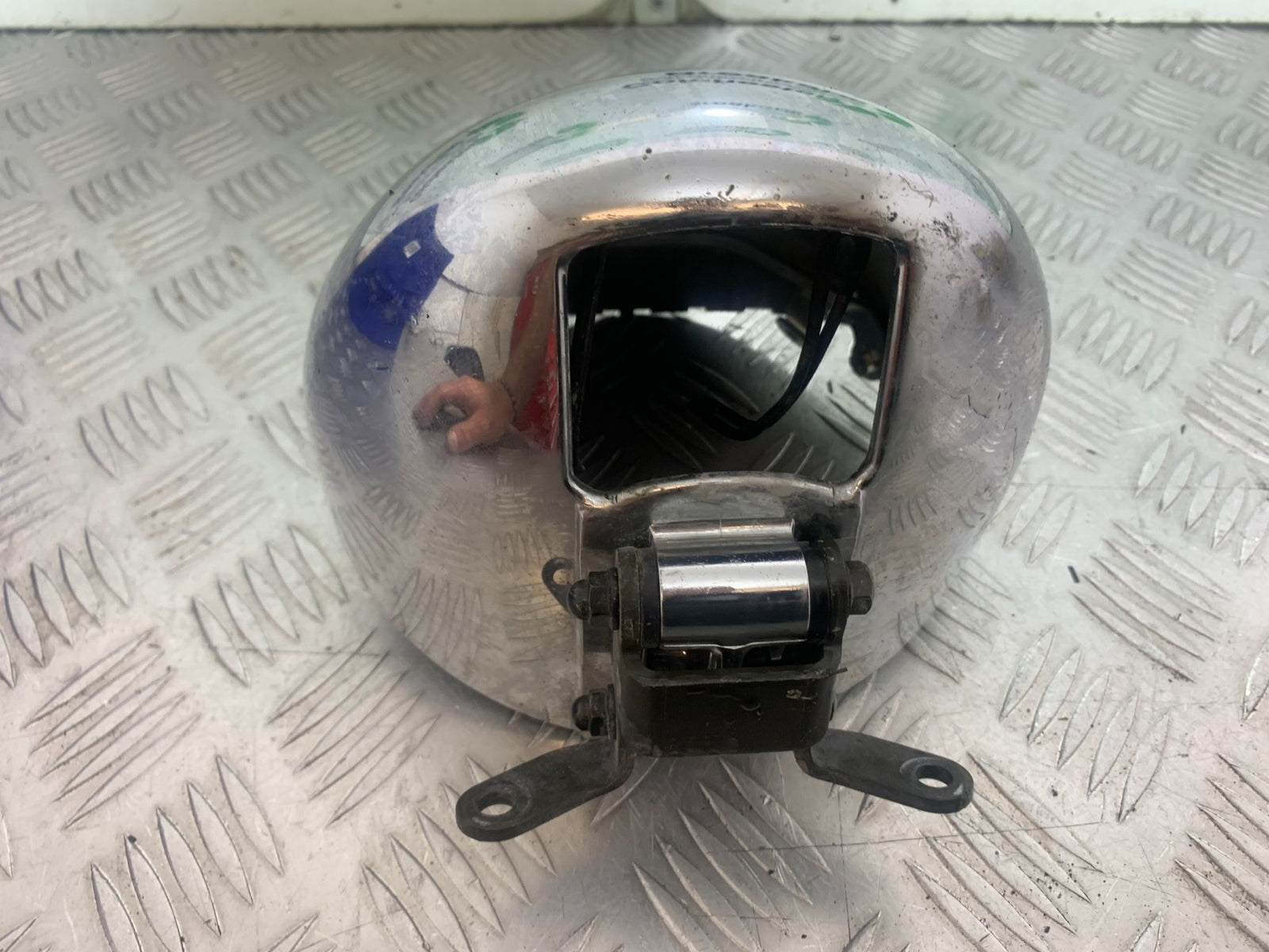 HONDA VTX1300 S-6 HEADLIGHT BACKING    YEAR 2004-09 (CMB1159)