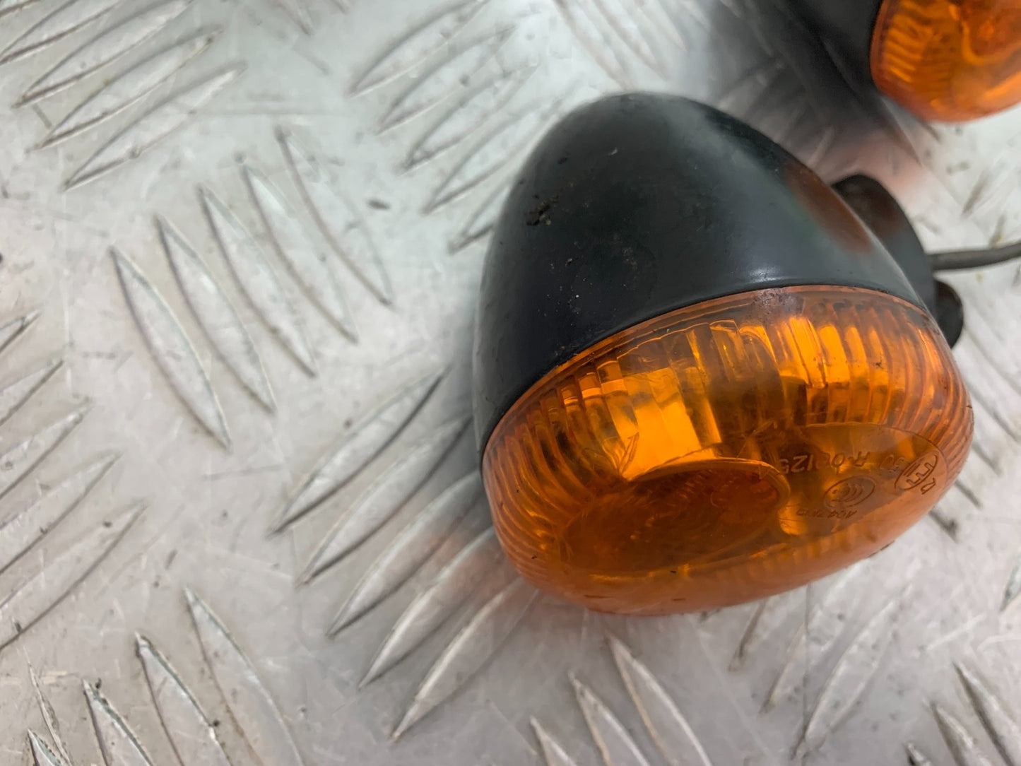 HARLEY DAVIDSON FXS BLACKLINE 1585 REAR INDICATORS   YEAR 2012 (CMB1147)
