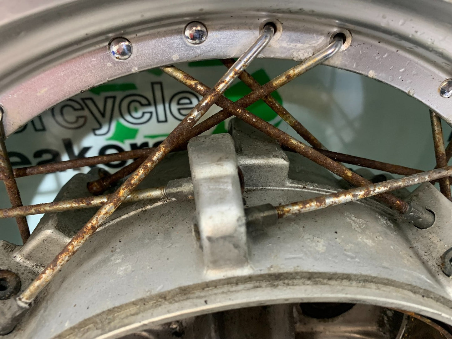 YAMAHA XV1100 XV 1100 VIRAGO REAR WHEEL   1990-1999 (CMB1243)