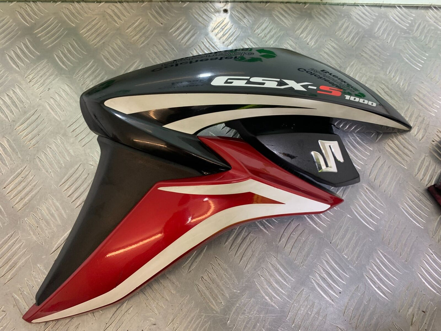 SUZUKI GSX S 1000 GSX-S 1000 LEFT FAIRING PANEL  YEAR 2016-2019 (CMB1082)