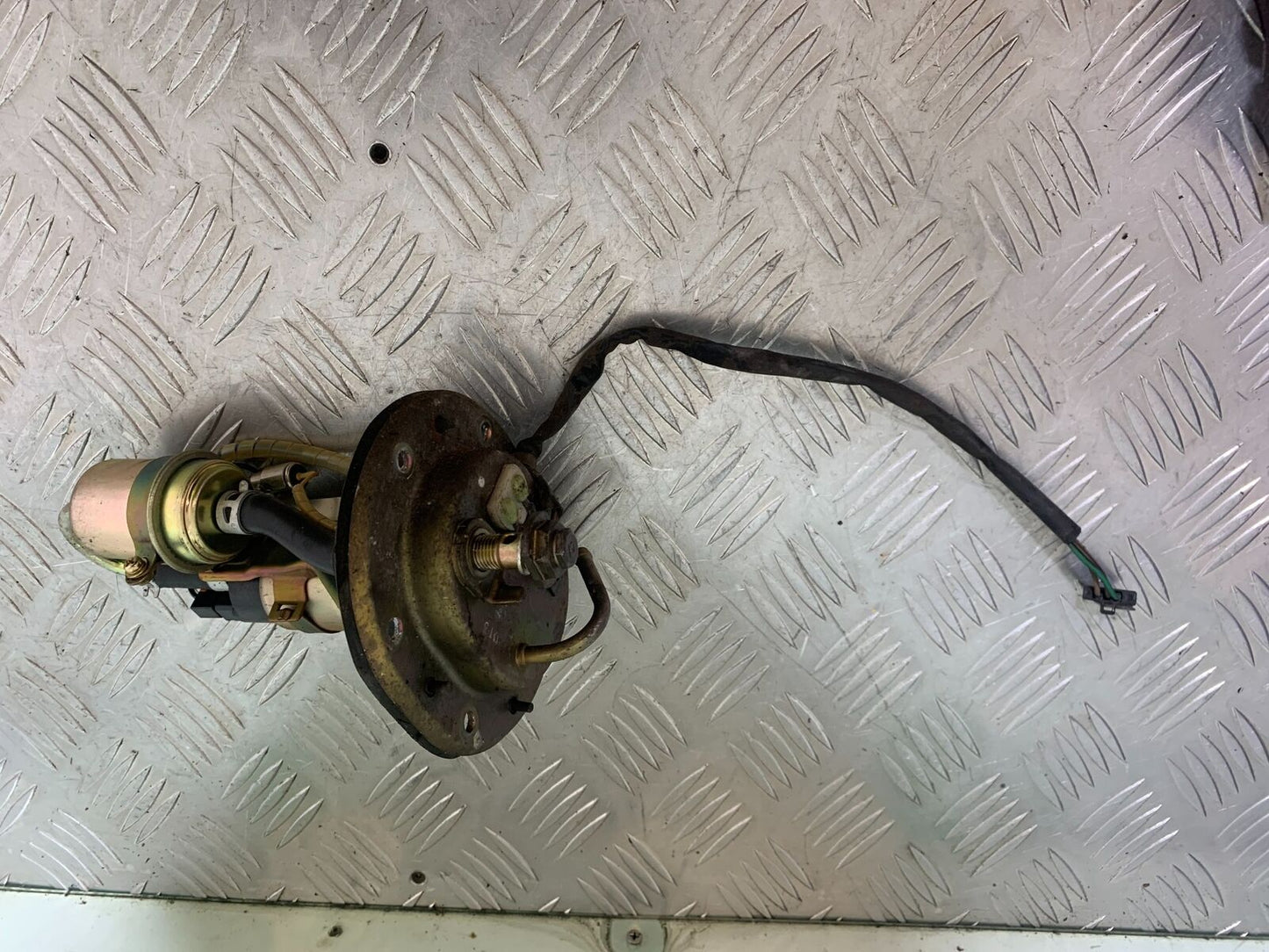 HONDA CBR600 CBR 600 F PETROL PUMP  YEAR 2000-2003(CMB1091)