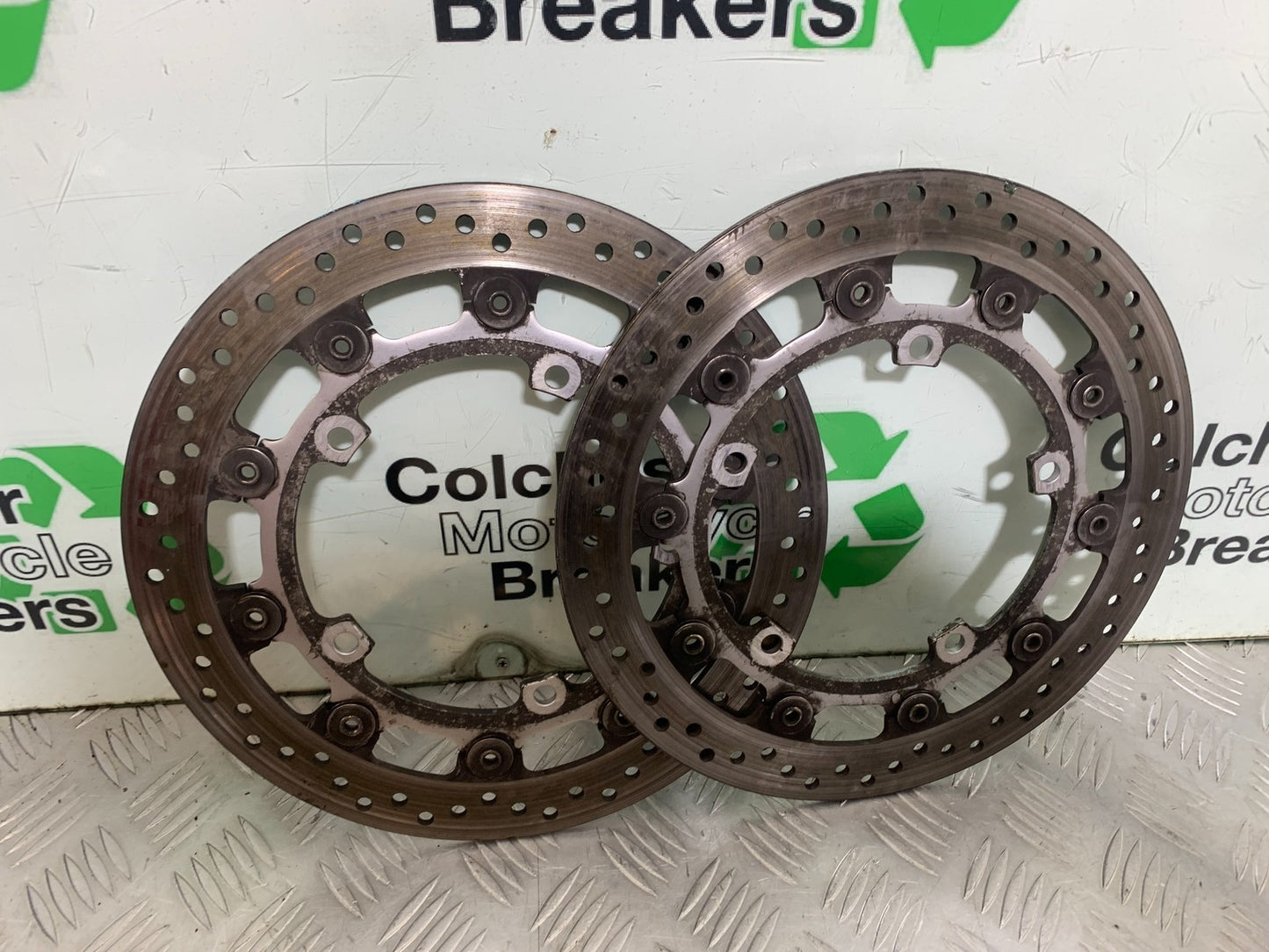 TRIUMPH 1050 SPRINT ST FRONT BRAKE DISCS  2003-2011 (CMB1285)