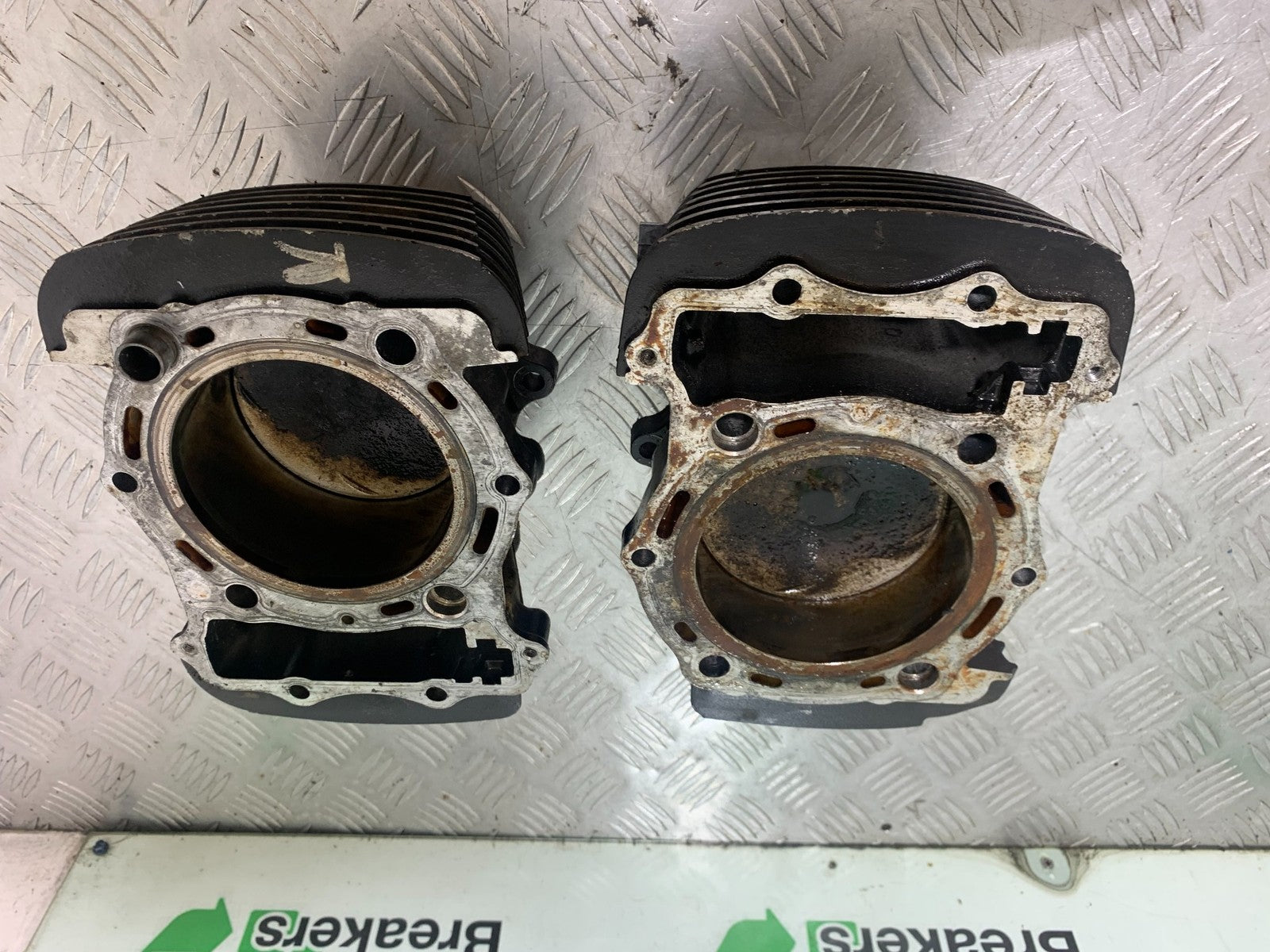 KAWASAKI VN1500 CLASSIC BARRELS AND PISTONS    YEAR 1999 -2006 (CMB1166)