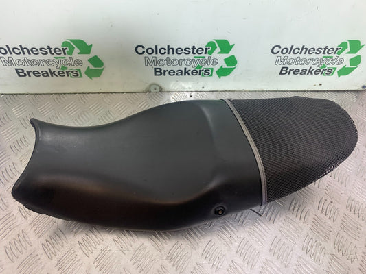 TRIUMPH 955i SPRINT ST SEAT  1999-2004 (CMB1176)
