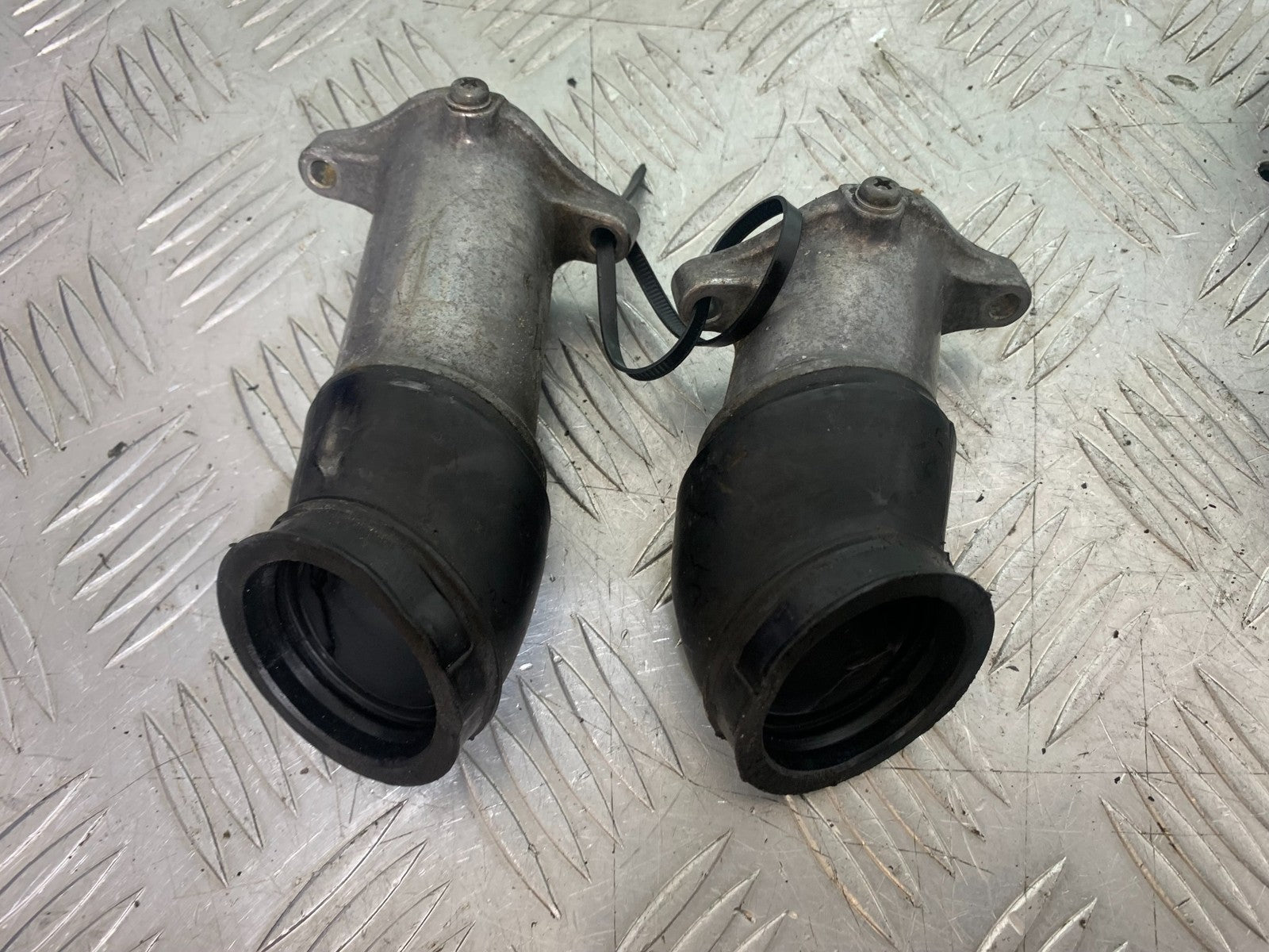 HONDA GL500 GL 500 SILVERWING CARB AND AIR BOX RUBBERS YEAR 1981-82 (CMB1168)