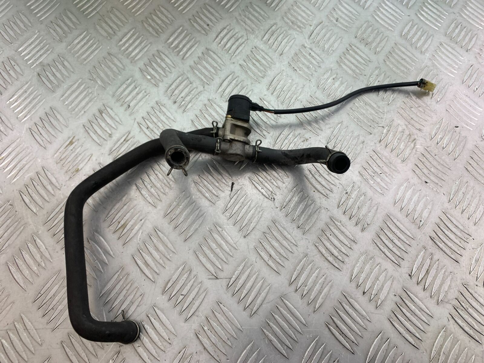 HONDA CBR1100 BLACKBIRD AIR VALVE  YEAR 1999-2005 (CMB1103)