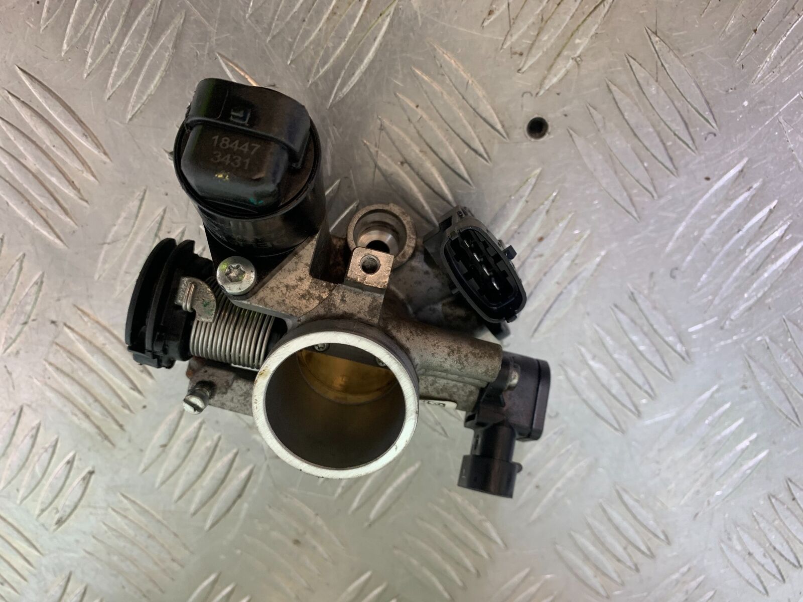 KTM 125 DUKE THROTTLE BODY YEAR 2018-2023 (CMB1083)