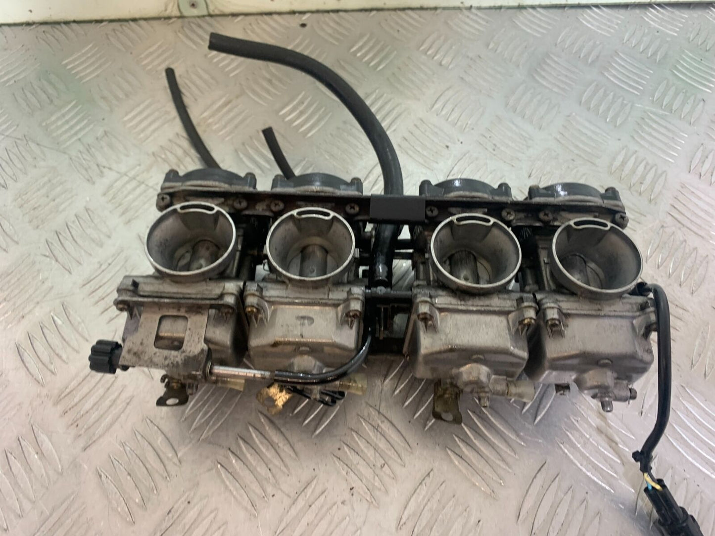 KAWASAKI Z750 ZR750 ZR-7S CARBS   YEAR 1999-05 (CMB1135)