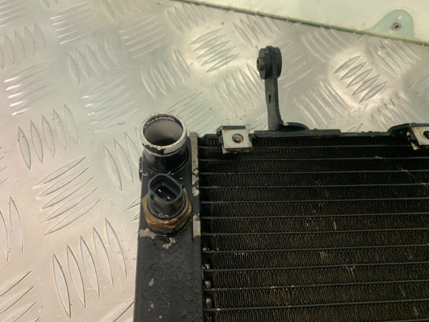 SUZUKI SV1000 SV 1000 K3 RADIATOR YEAR 2004 (STOCK 970)