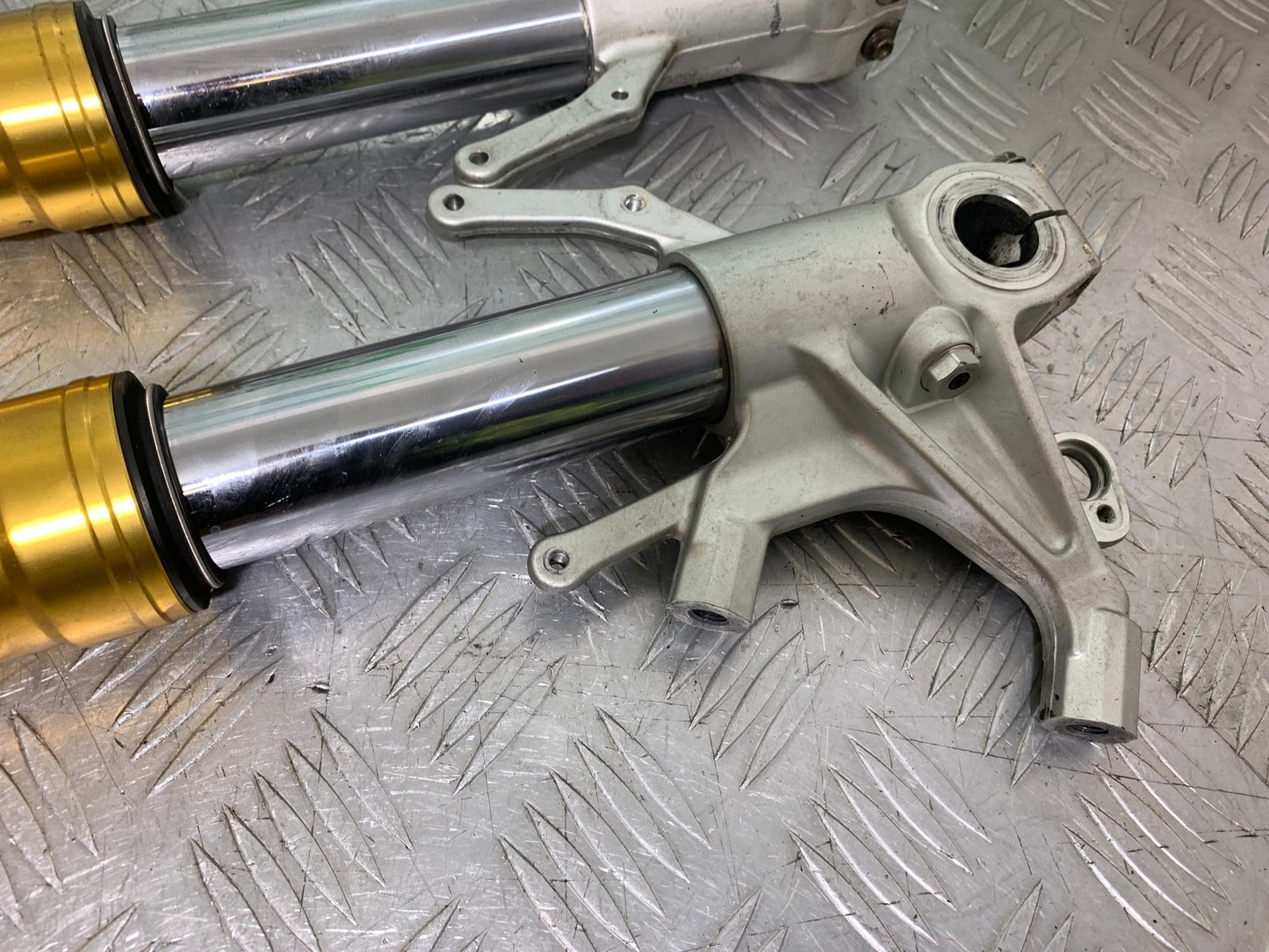 APRILIA TUONO 1000 V4R FORKS  YEAR 2011-13  (CMB1316)