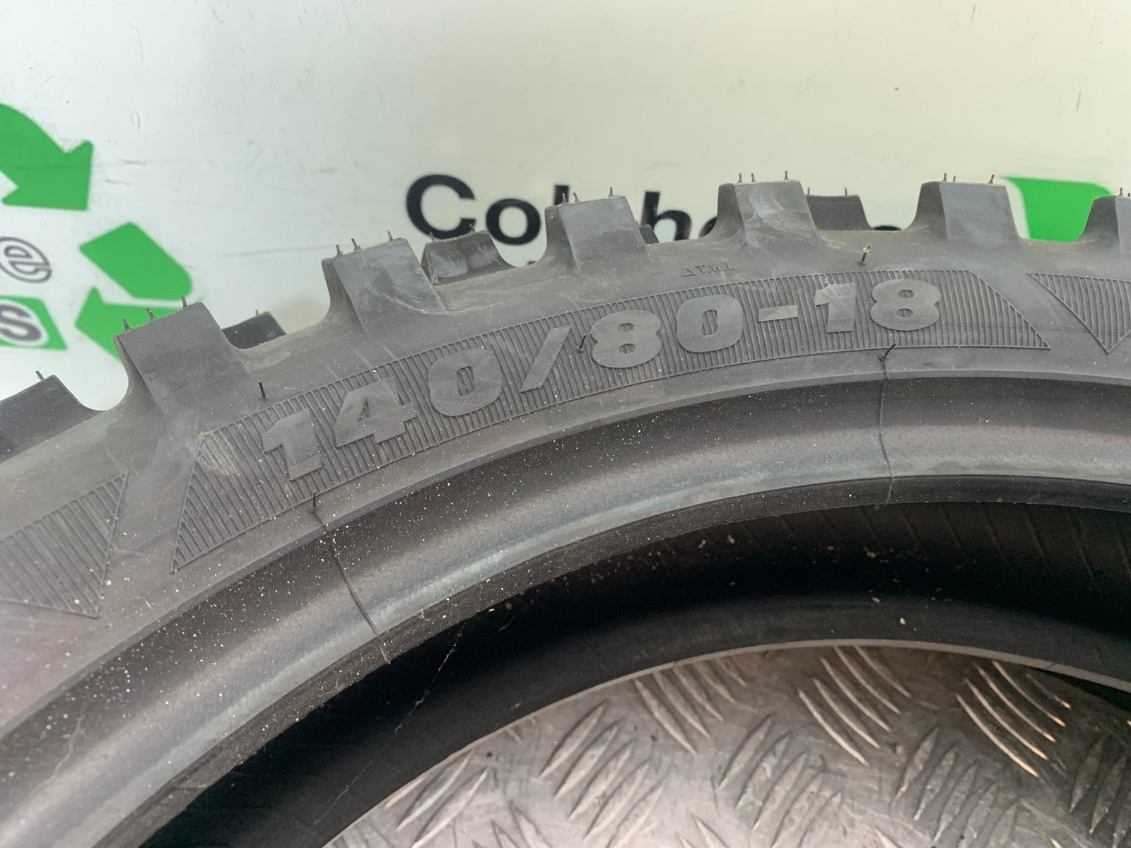 KAWASAKI KX250 KX 250 MAXXIS FRONT AND REAR TYRES (NEW)  YEAR 2003