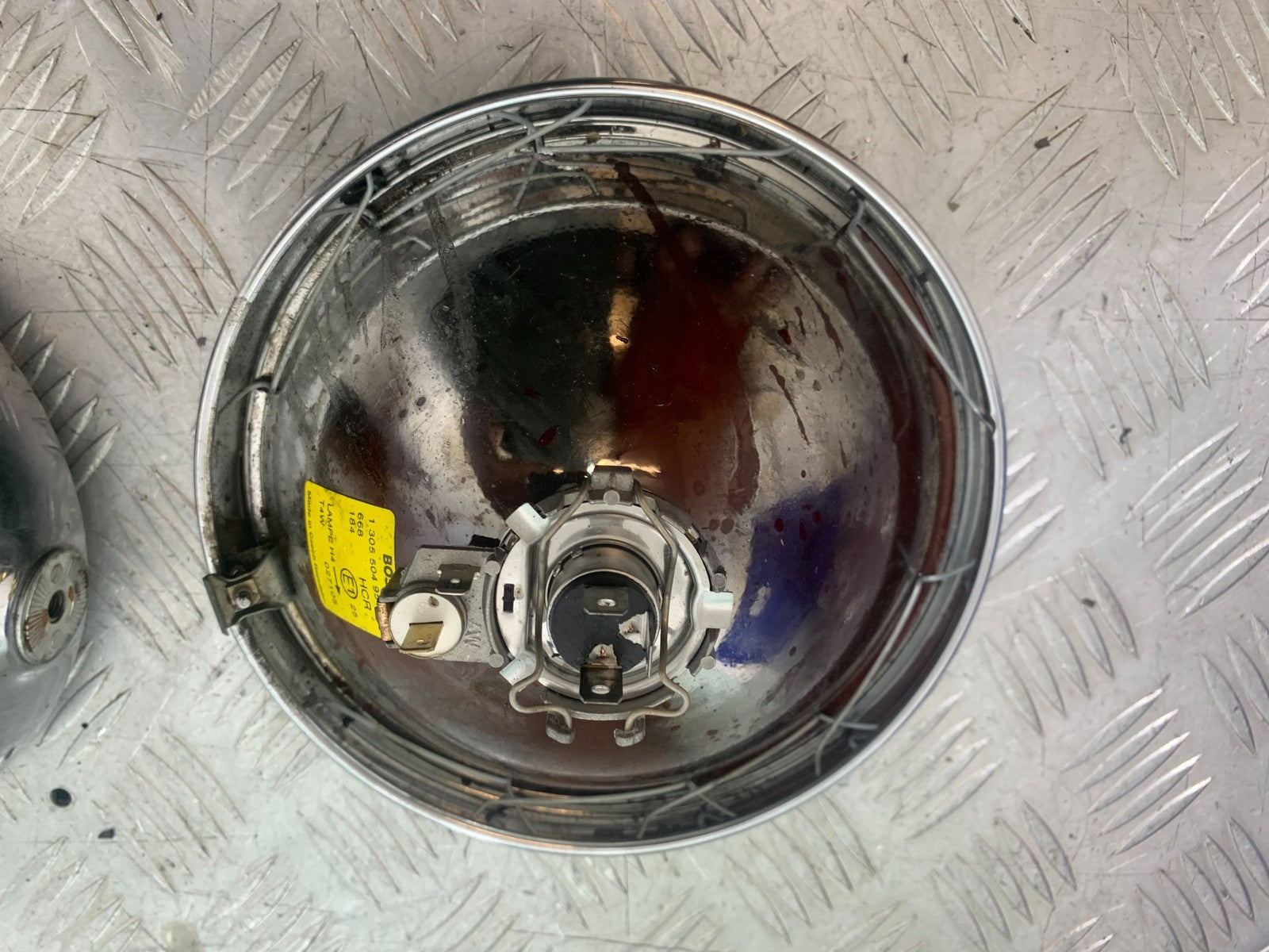 BMW R850 R R850R HEADLIGHT AND BACKING  YEAR 1994-2002 (CMB1170)