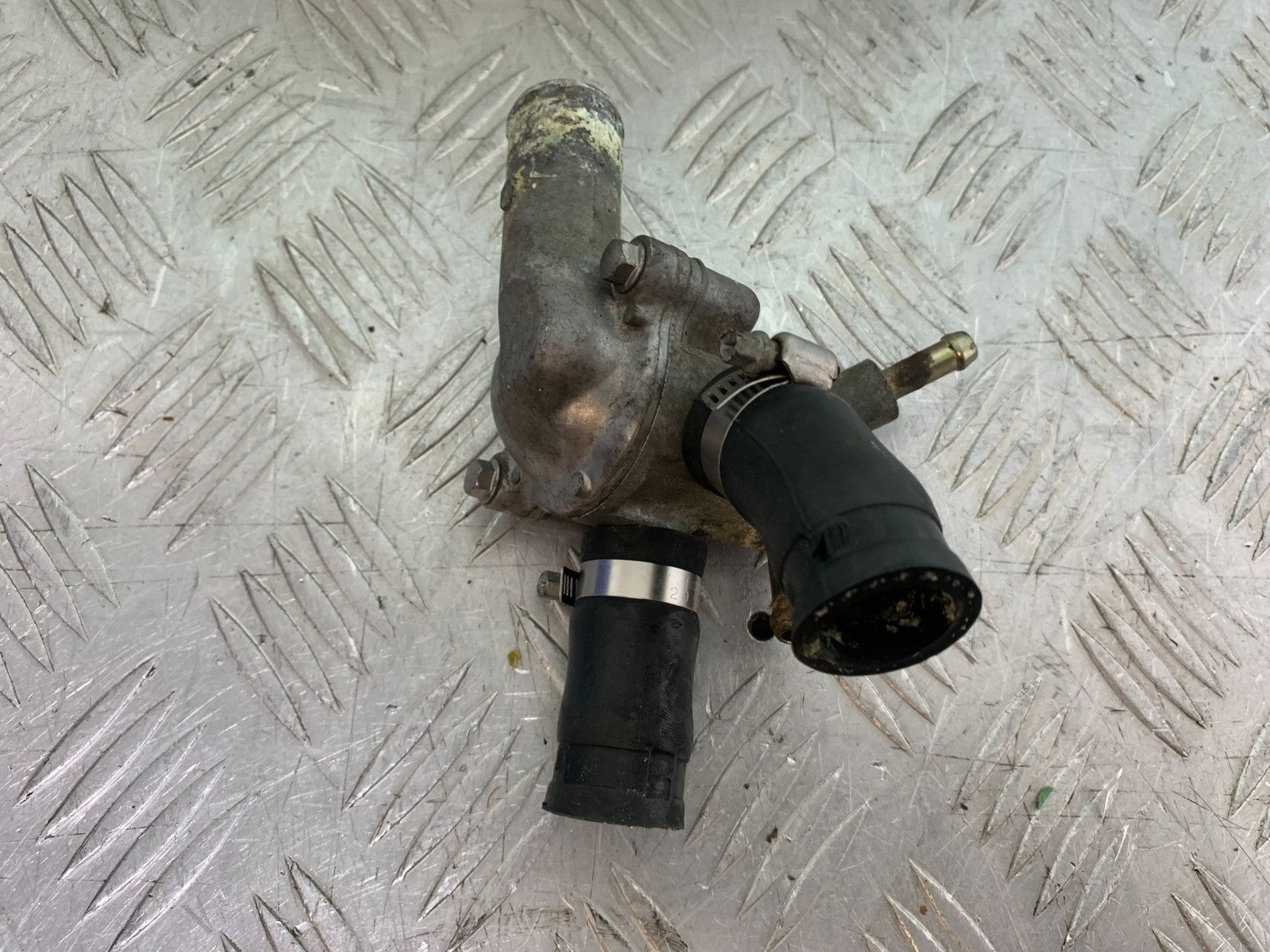 HONDA VFR800 VFR 800 V-TEC THERMOSTAT    YEAR 2002 -09 (CMB1296)
