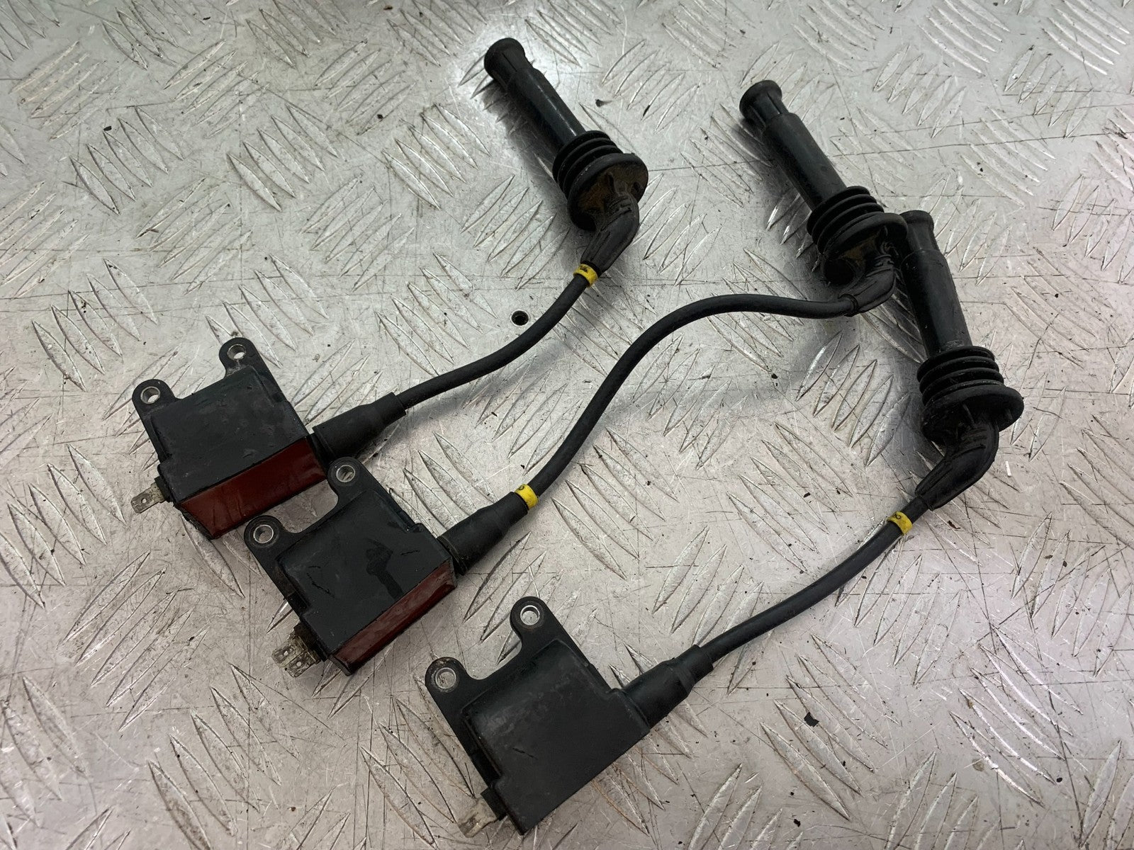 TRIUMPH TROPHY 900 COILS YEAR 1991-95 (CMB1251)