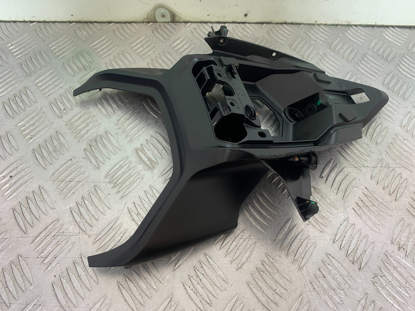 DUCATI 1299 PANIGALE REAR SUBFRAME INNER PANEL YEAR 2016 (CMB 1187)