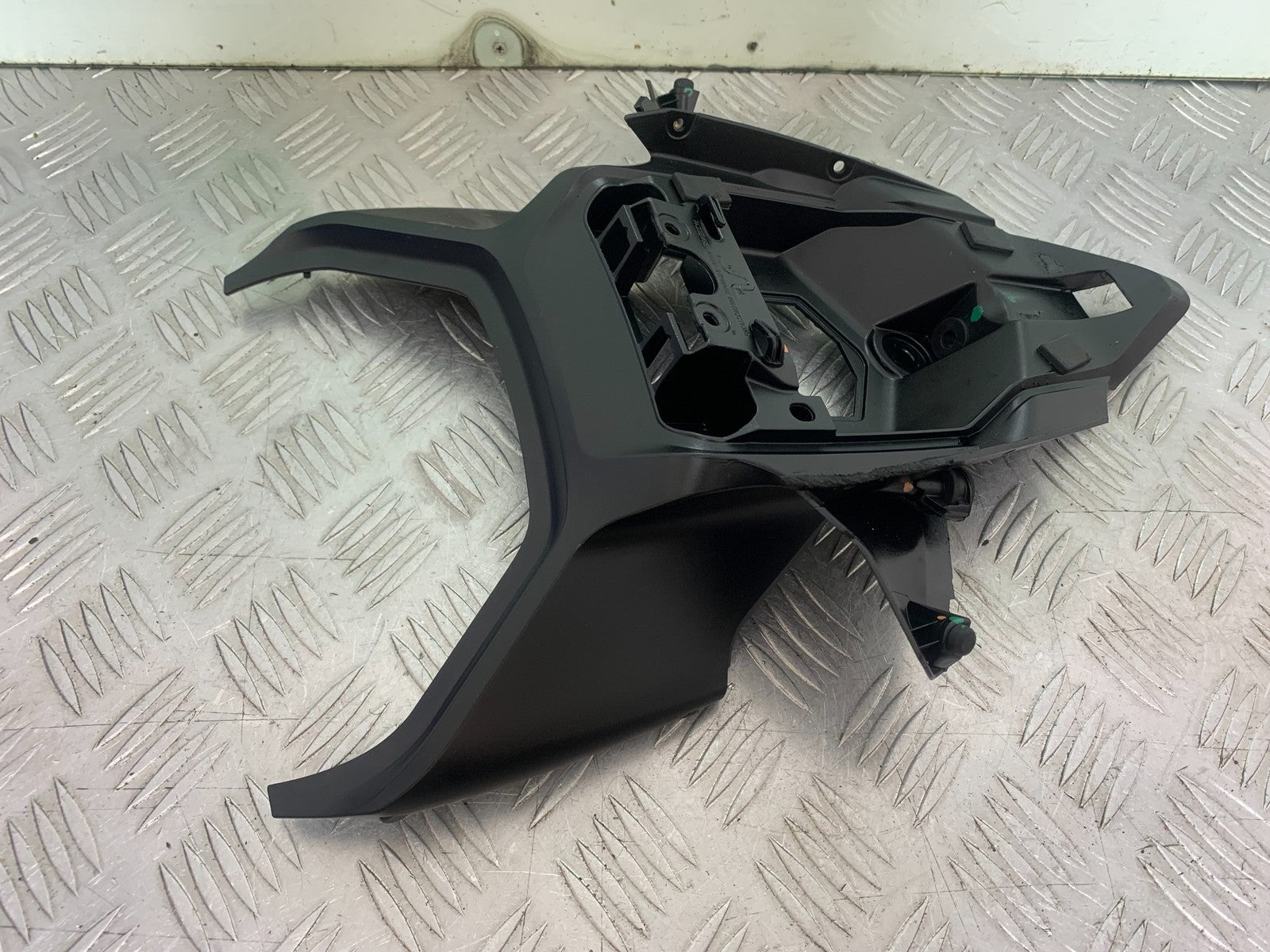 DUCATI 1299 PANIGALE REAR SUBFRAME INNER PANEL YEAR 2016 (CMB 1187)