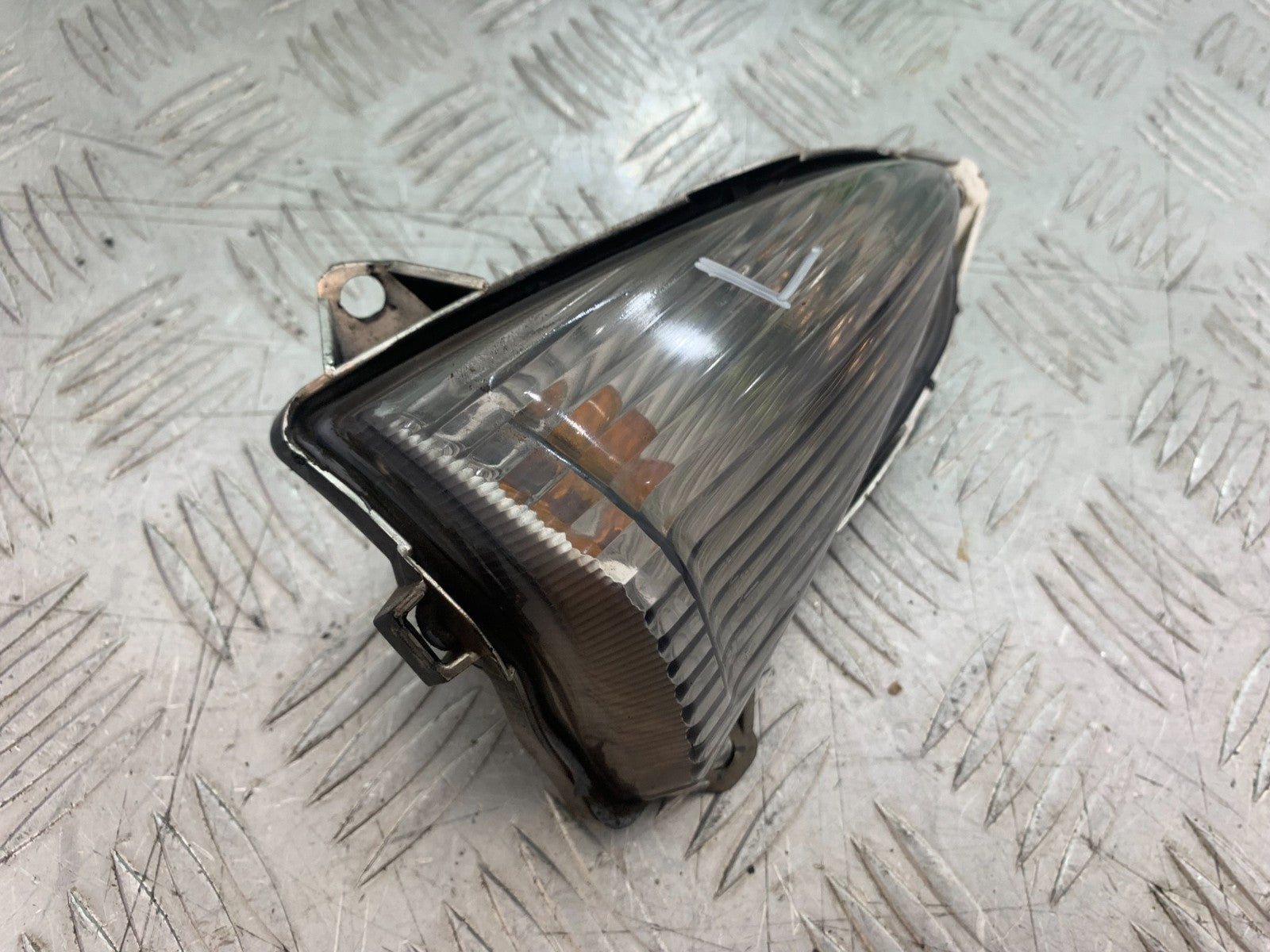 HONDA NT 700 V DEAUVILLE FRONT LEFT INDICATOR   YEAR 2006-2011 (CMB1211)