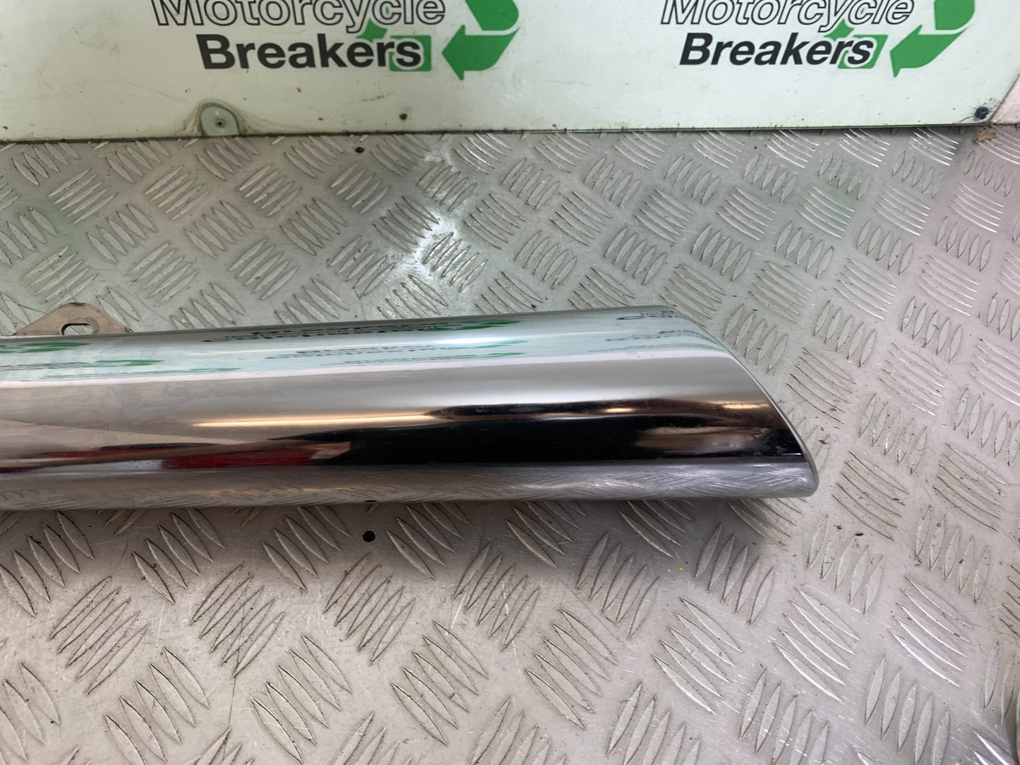 TRIUMPH THUNDERBIRD 1600 LEFT SILENCER  YEAR 2011 (CMB1107)