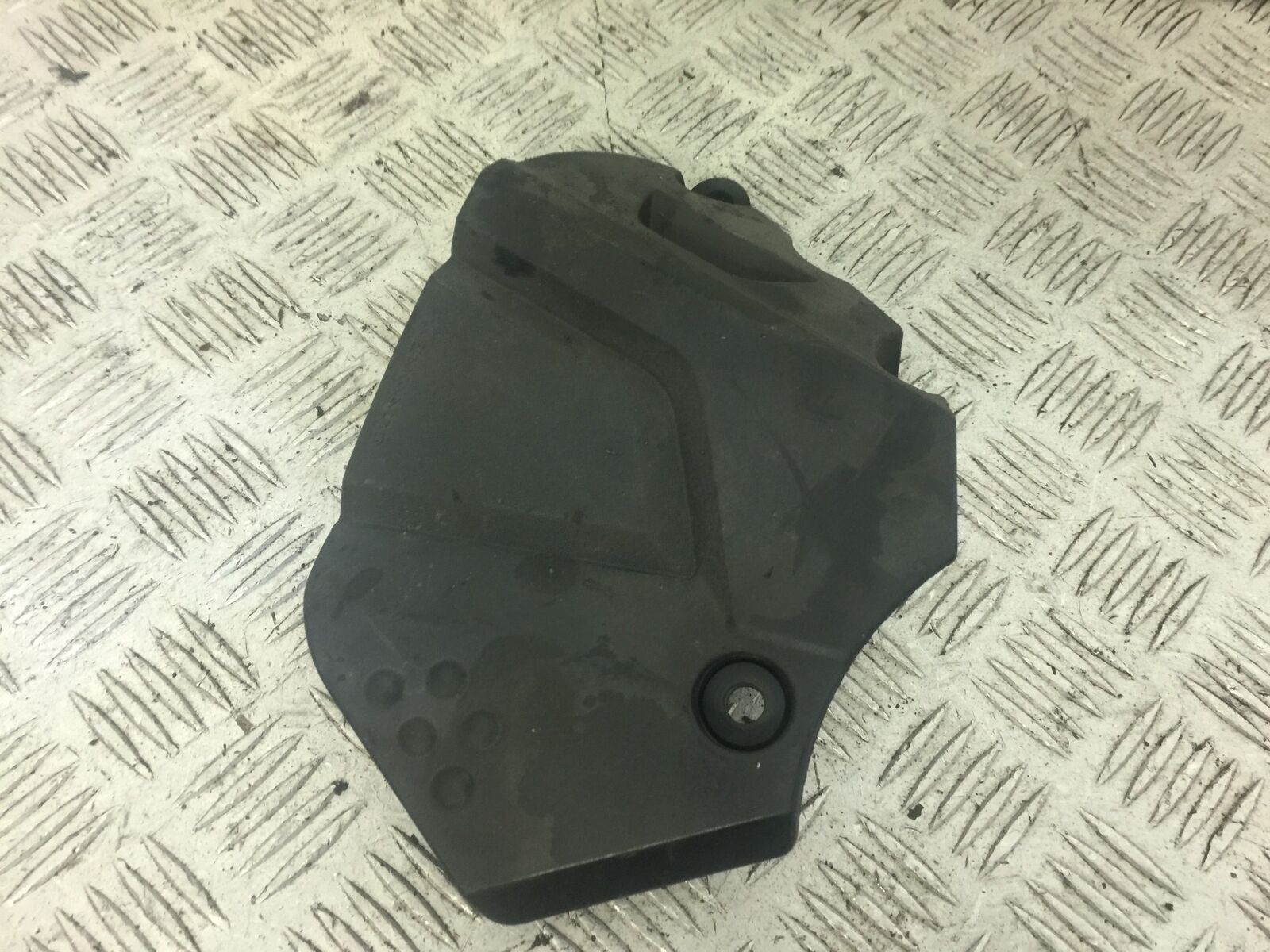 SUZUKI DL 650 V-STROM SPROCKET COVER  YEAR 2017 (STOCK 638)