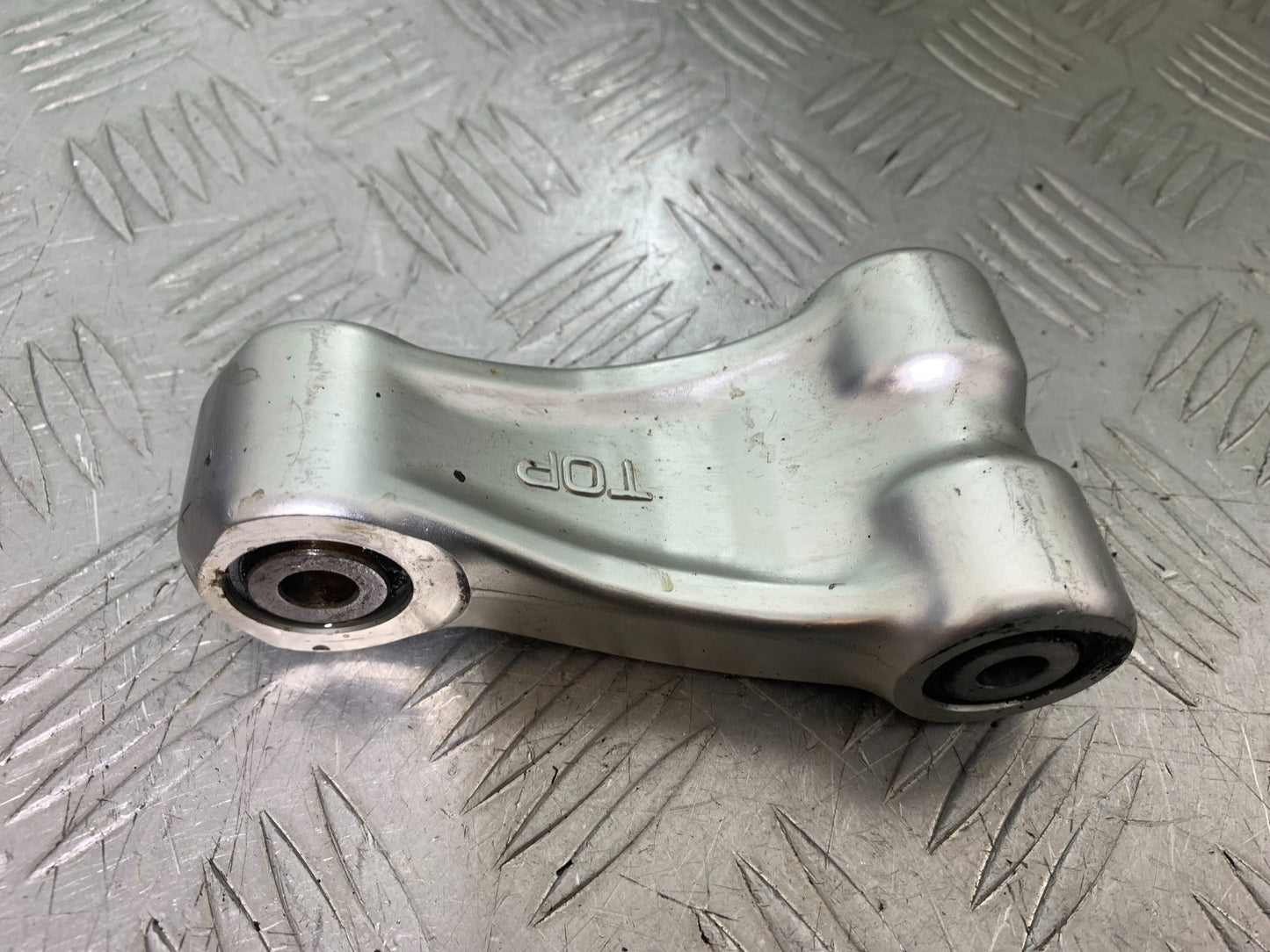 TRIUMPH 1050 SPRINT GT REAR SHOCK LINKAGE  YEAR 2010-2016 (CMB1250)