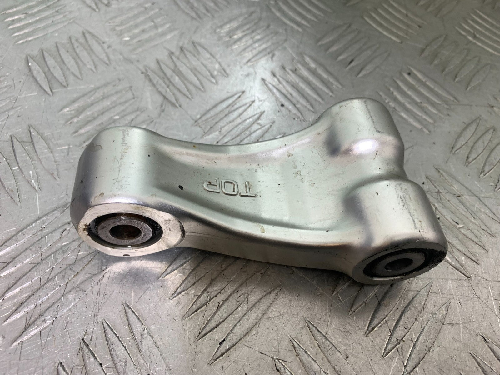 TRIUMPH 1050 SPRINT GT REAR SHOCK LINKAGE  YEAR 2010-2016 (CMB1250)