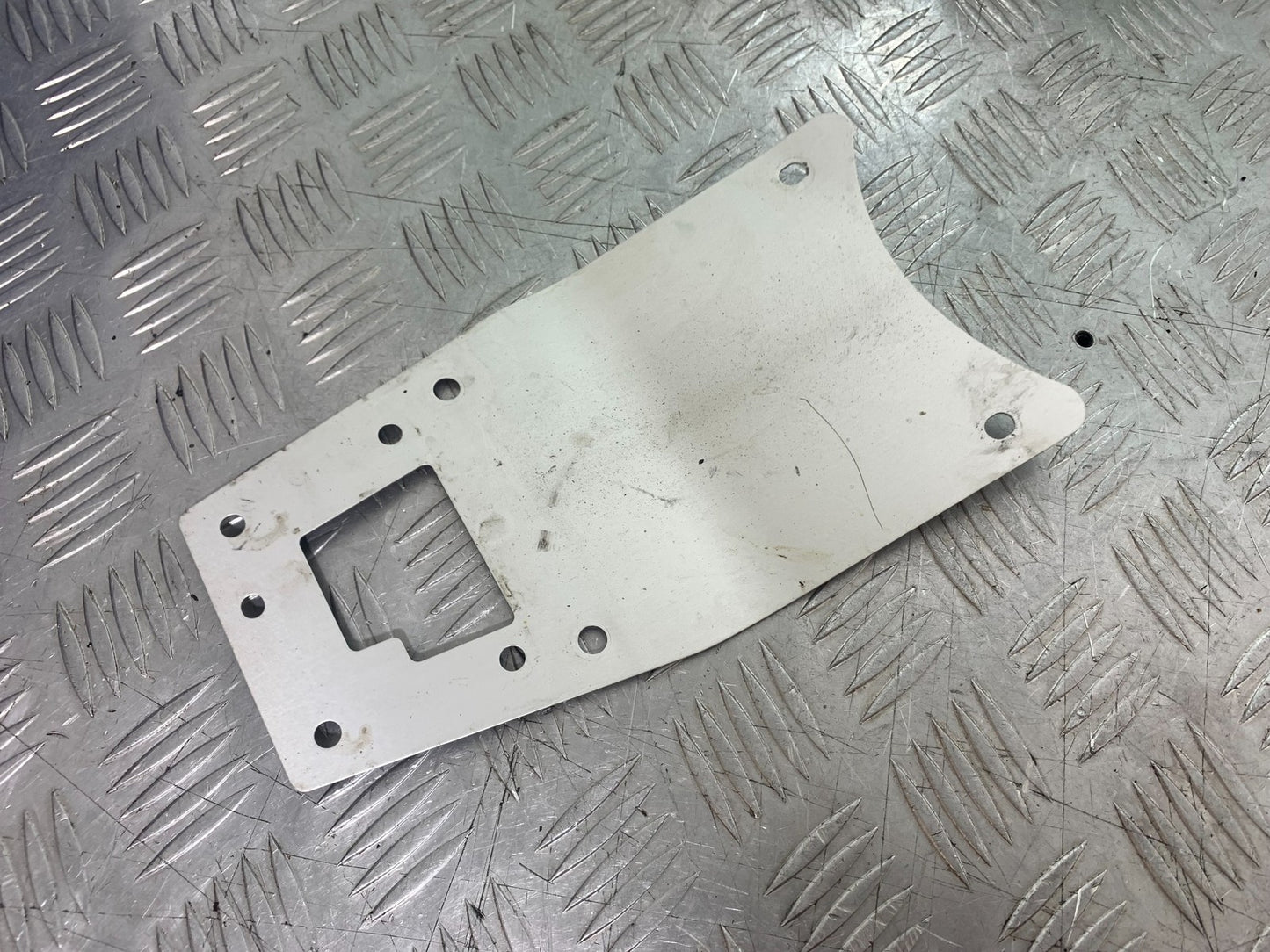 YAMAHA XSR900 XSR 900 COVER PLATE  YEAR 2022-2024 (CMB1215)