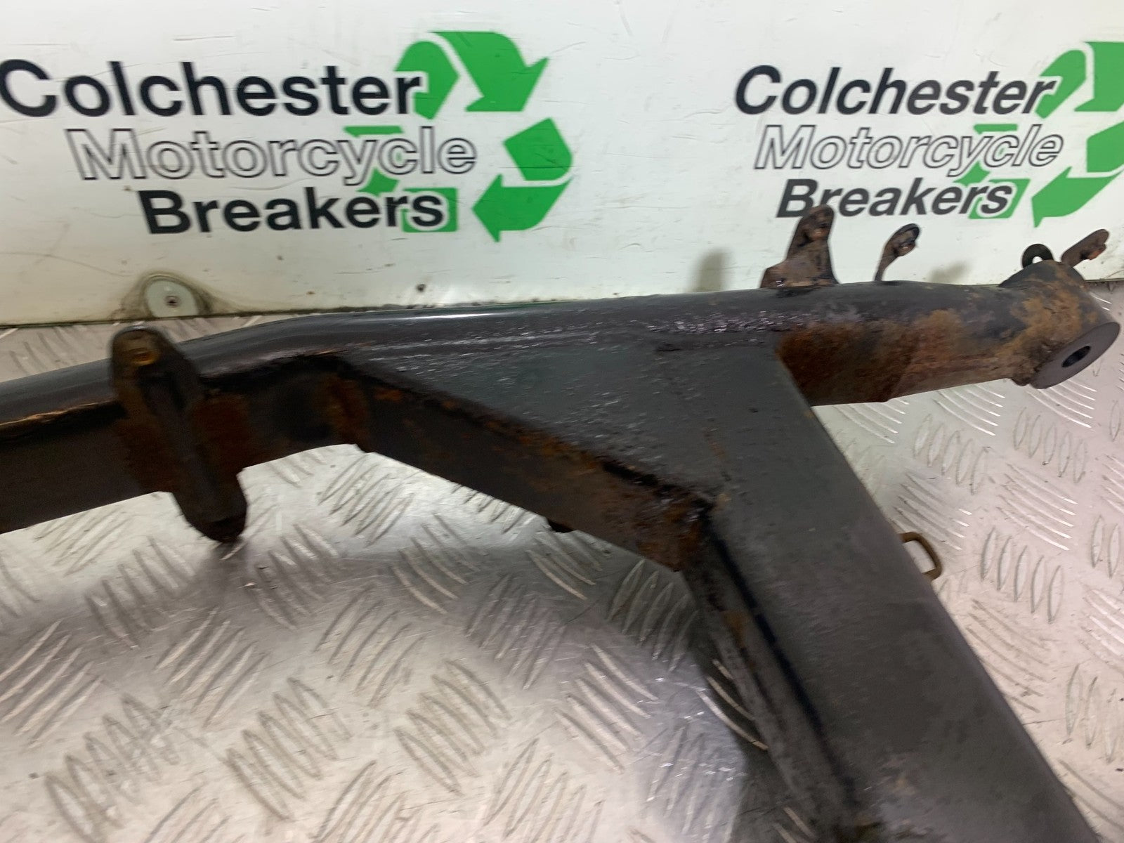 YAMAHA XVS 1300 MIDNIGHT STAR SWINGARM YEAR 2007-16 (CMB1200)