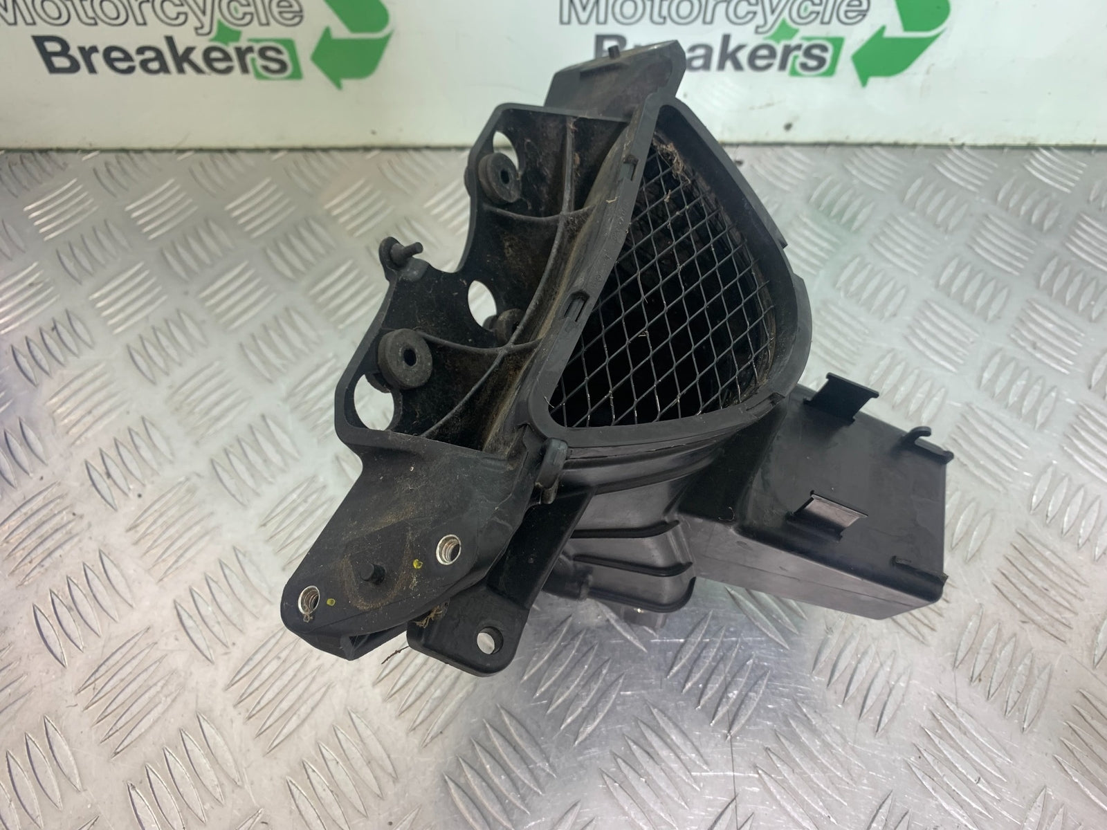 KAWASAKI ZX6R FAIRING BRACKET  YEAR 2009-2012 (CMB1136)