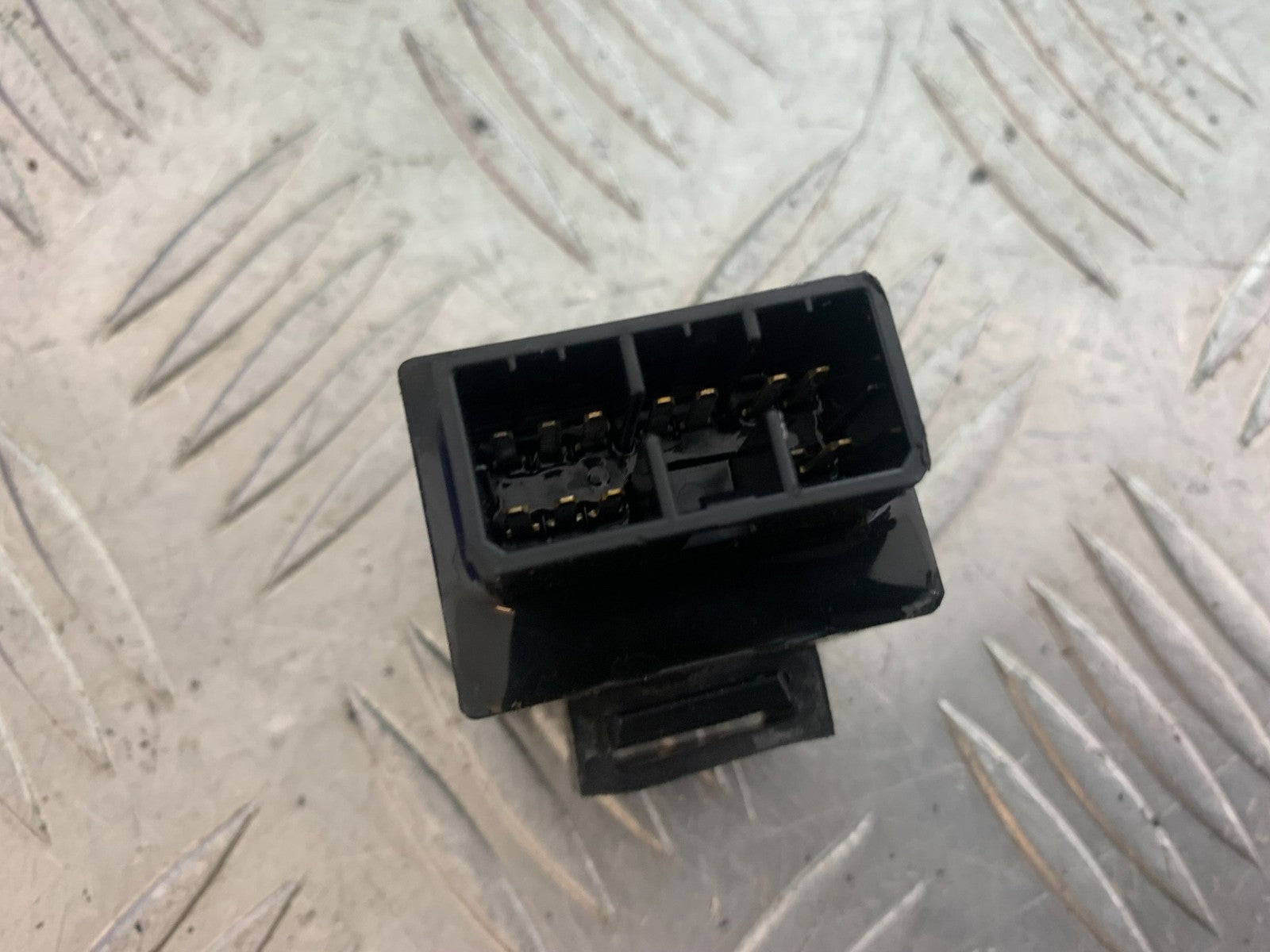 YAMAHA XJR1300 XJR 1300 MAIN RELAY   YEAR  1999-2003 (CMB1119)