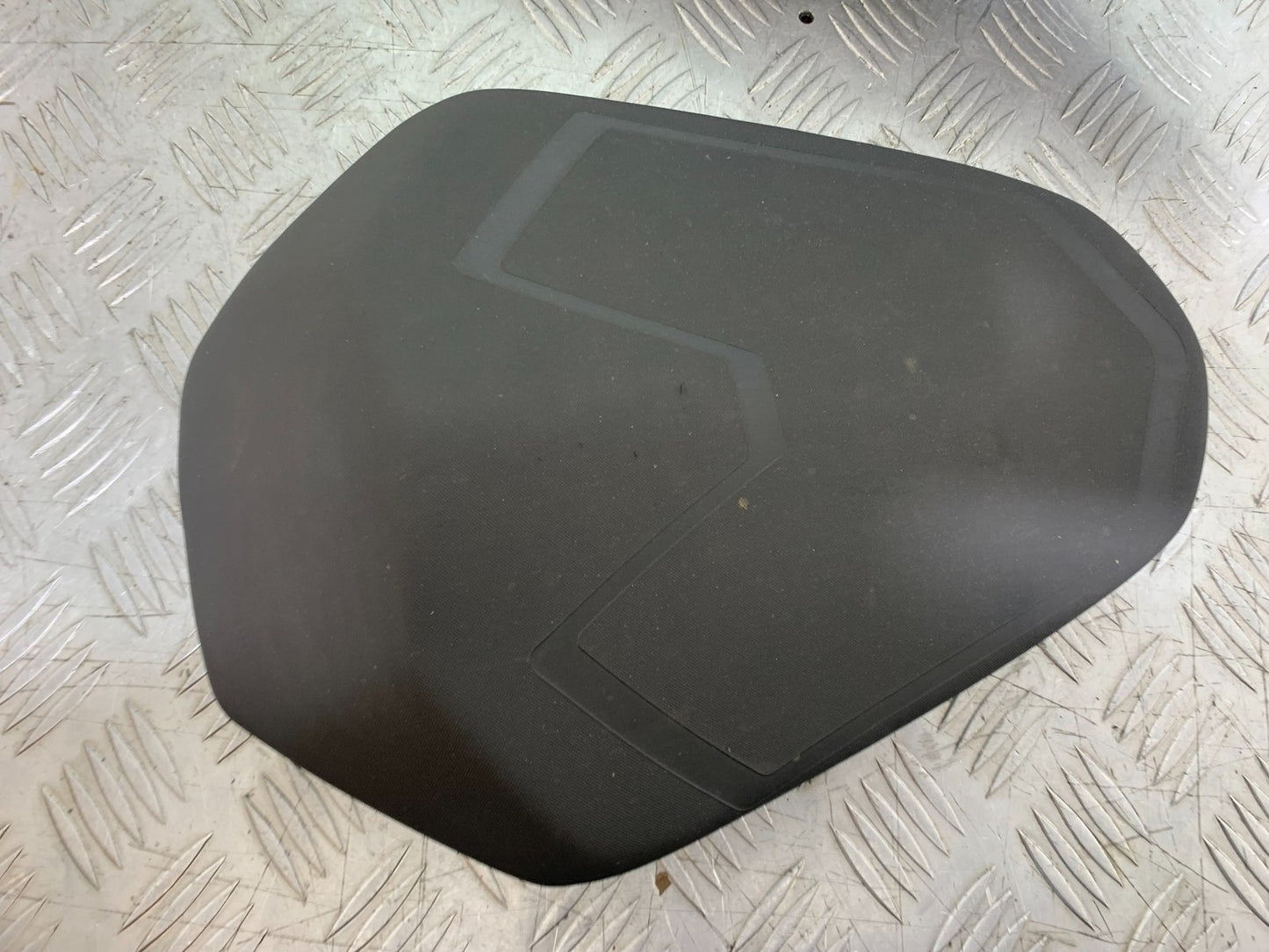 KTM 125 DUKE REAR SEAT  YEAR 2018-2023 (CMB1185)