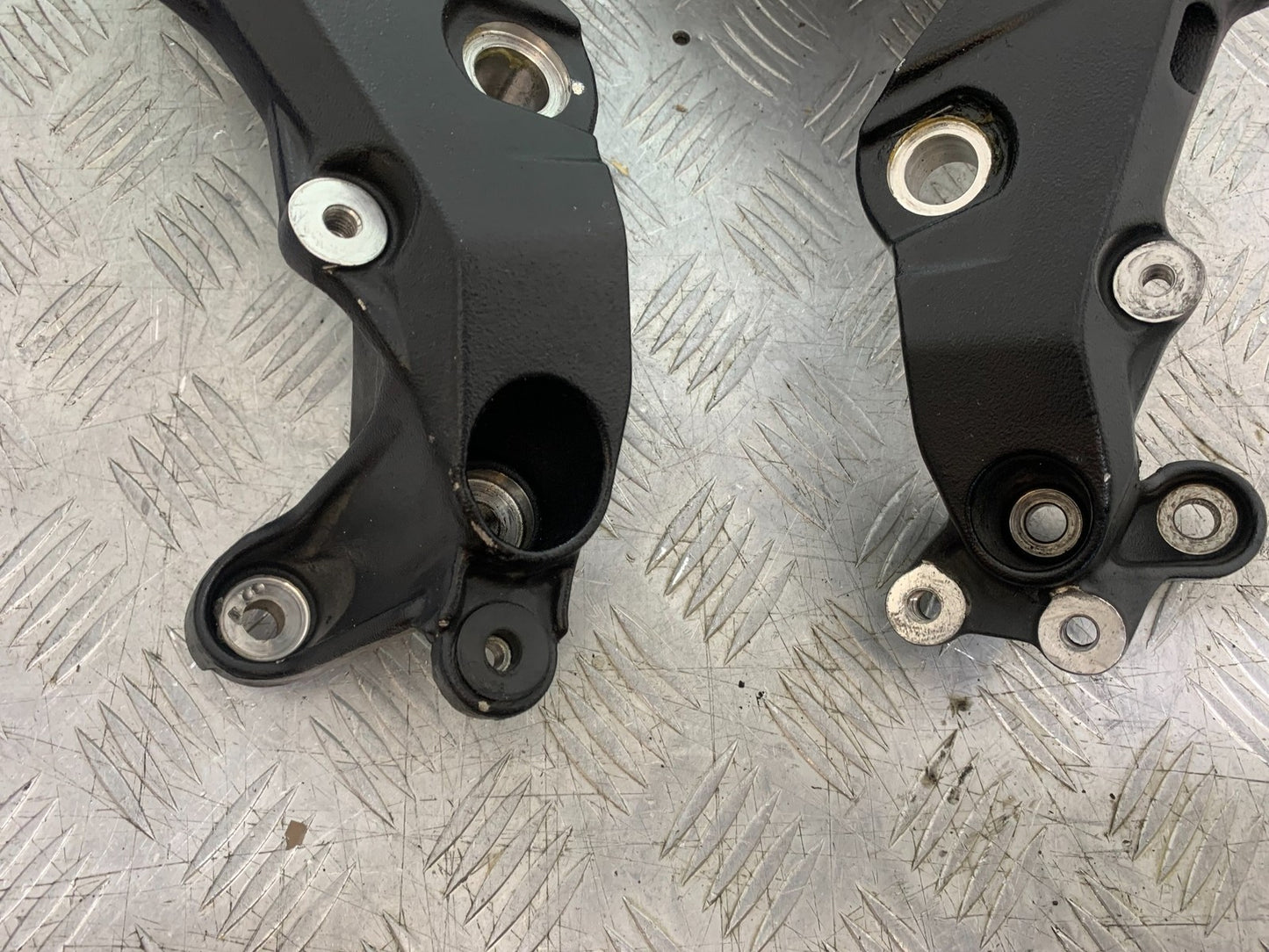 MV AGUSTA 675 F3 ENGINE BRACKETS  YEAR 2012-2016 (CMB1302)