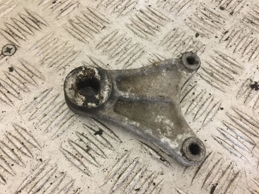 SUZUKI SV650 SV 650 REAR CALIPER BRACKET   YEAR 1999 (STOCK 681)