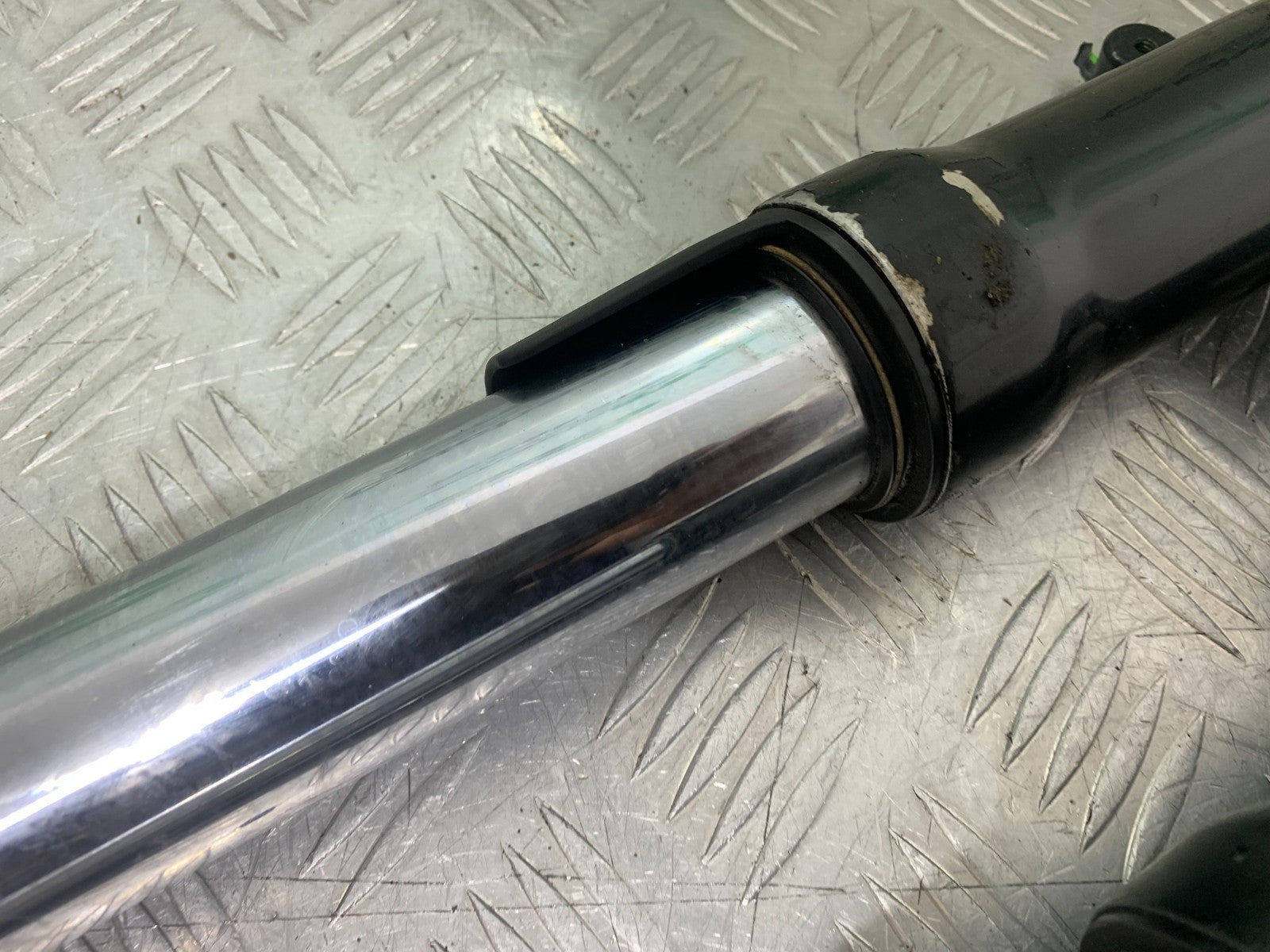 KAWASAKI ZX9R ZX9 C FORKS  YEAR 1998-99 (CMB1213)