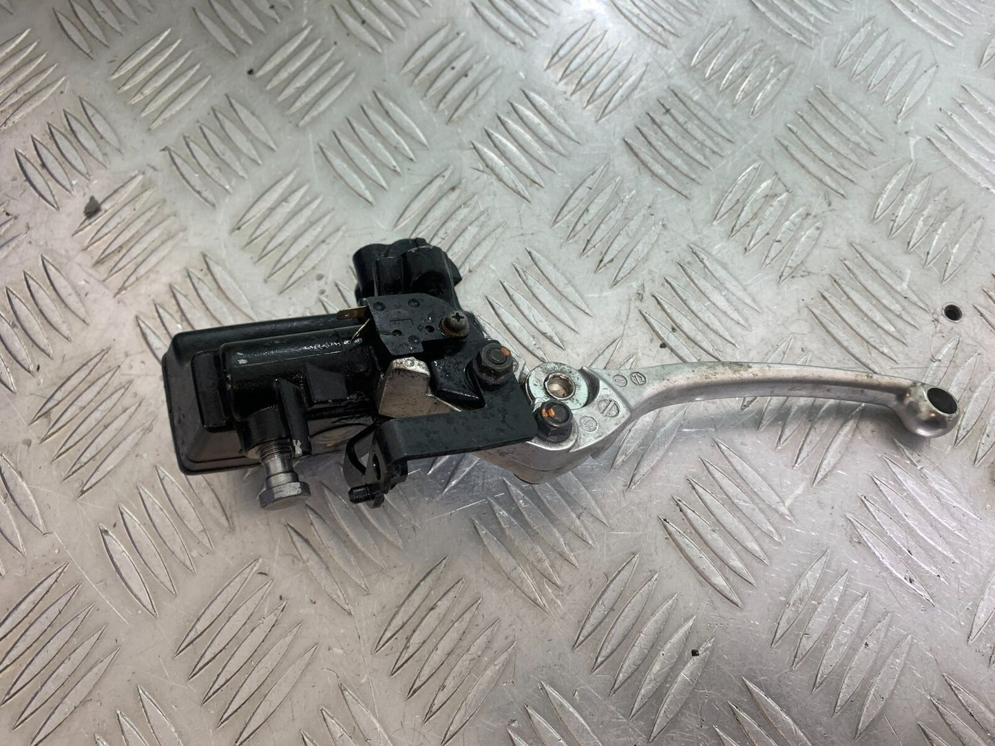 TRIUMPH TIGER 800 FRONT MASTER CYLINDER   YEAR 2011-2014 (CMB1113)