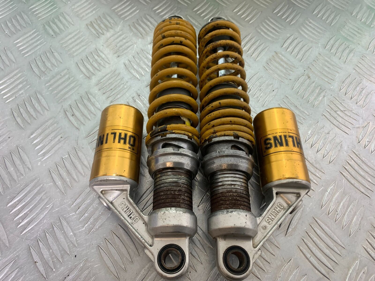 YAMAHA XJR1300 XJR 1300 OHLINS REAR SHOCKS  YEAR 1999-2003 (CMB1055)