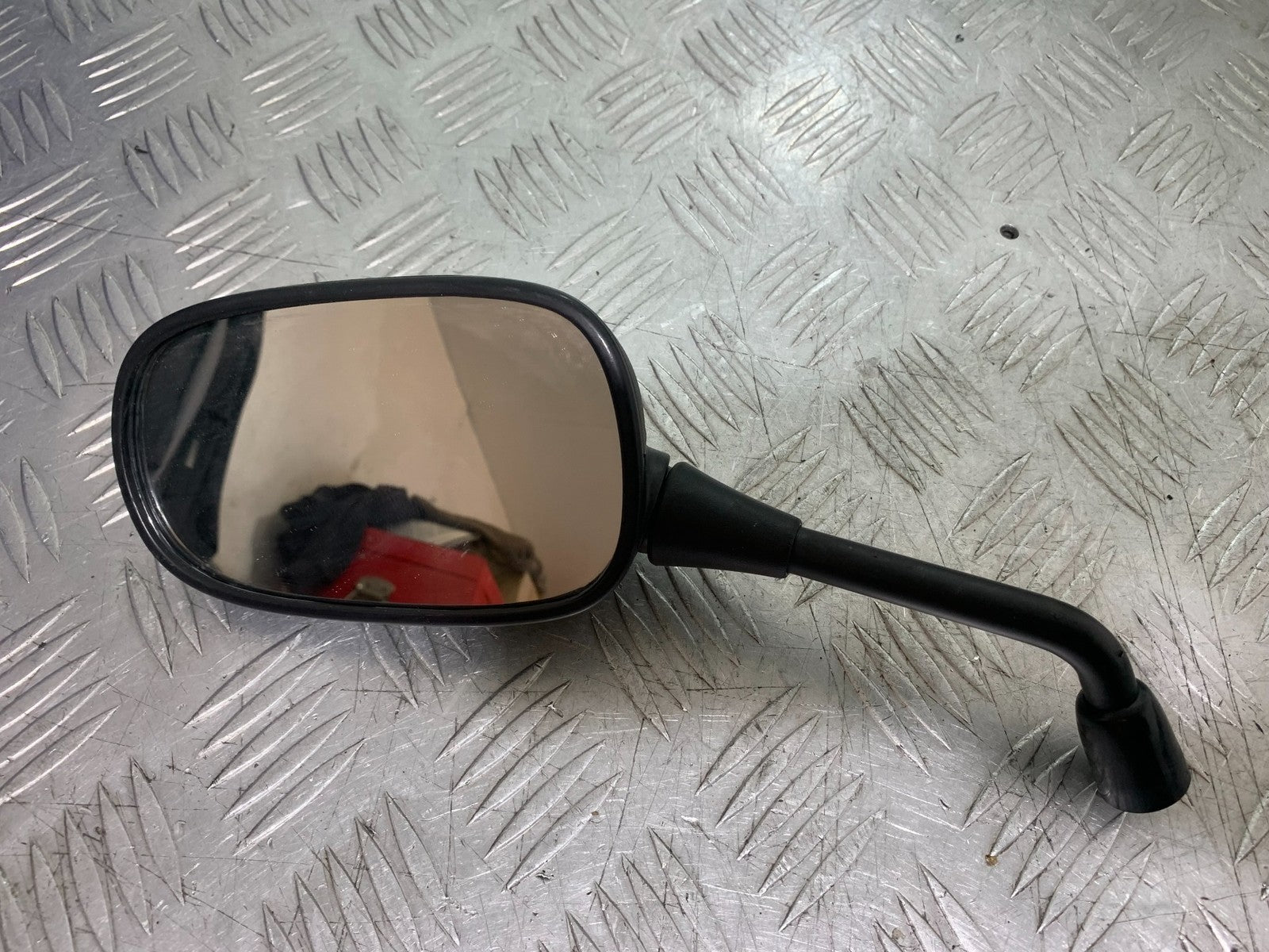 TRIUMPH 1050 SPEED TRIPLE LEFT MIRROR   YEAR 2005-2007 (CMB1322)