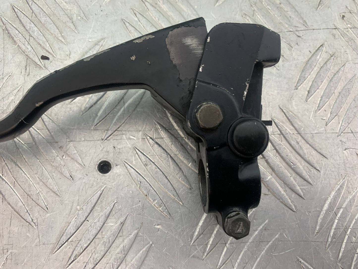 KAWASAKI GPZ600 GPZ 600 CLUTCH LEVER AND BRACKET   YEAR 1988-90 (CMB1258)