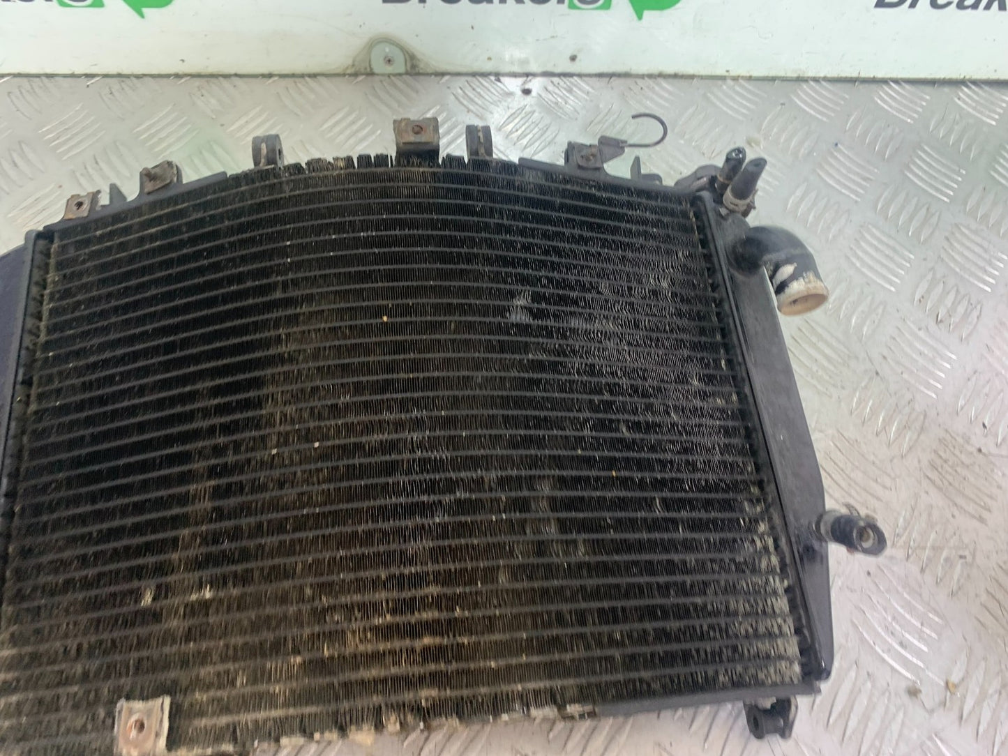 KAWASAKI ZX9R ZX9 E1 RADIATOR    YEAR 2000-01 (CMB1171)