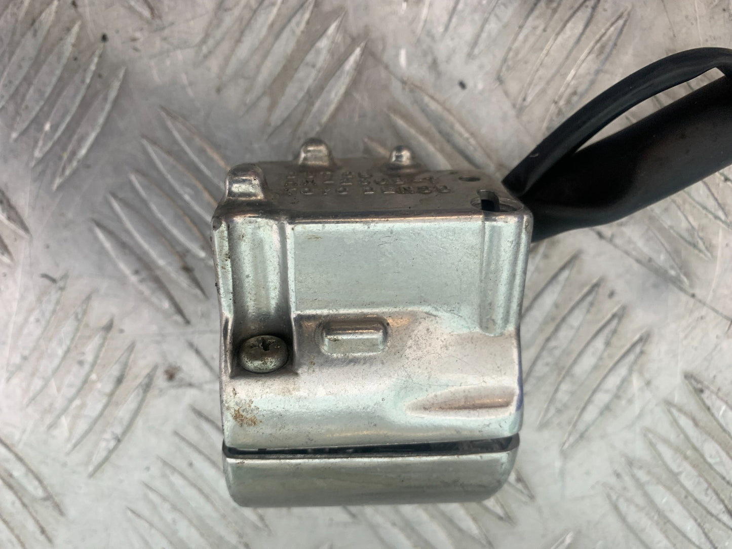 HONDA VTX1300 S-6 LEFT SWITCH GEAR YEAR 2004-09 (CMB1159)
