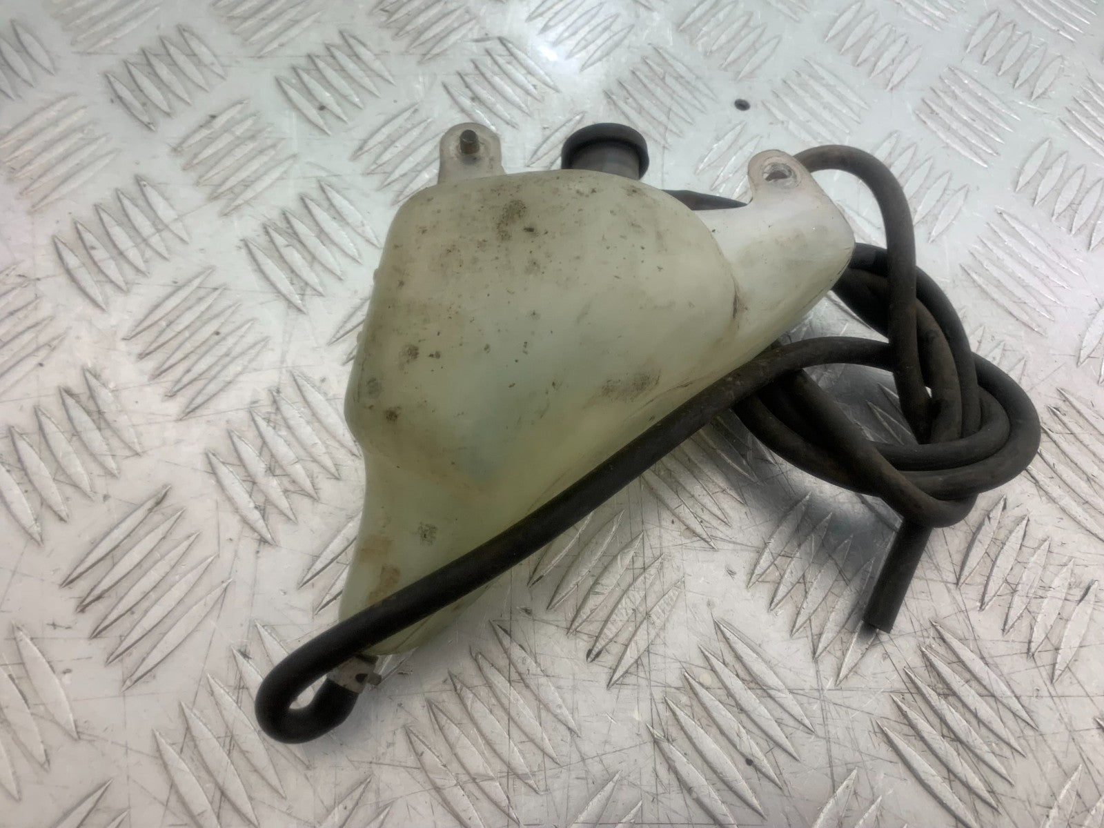 SUZUKI GSXR600 GSXR 600 K1 K2 K3 COOLANT BOTTLE  1999-03 (CMB1284)