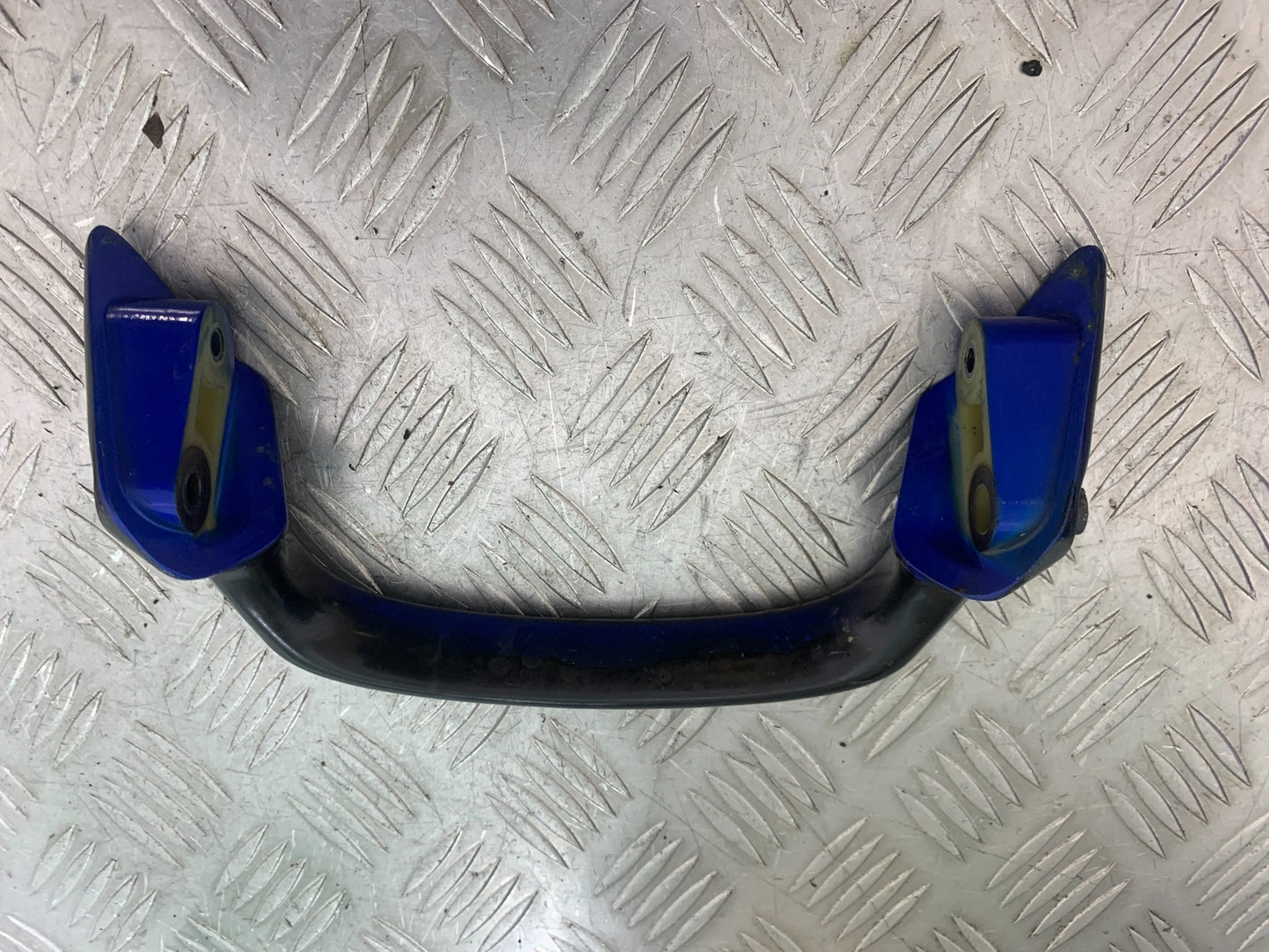 SUZUKI GSF600 GSF 600 BANDIT GRAB RAILS YEAR 2001-2003(CMB1157)