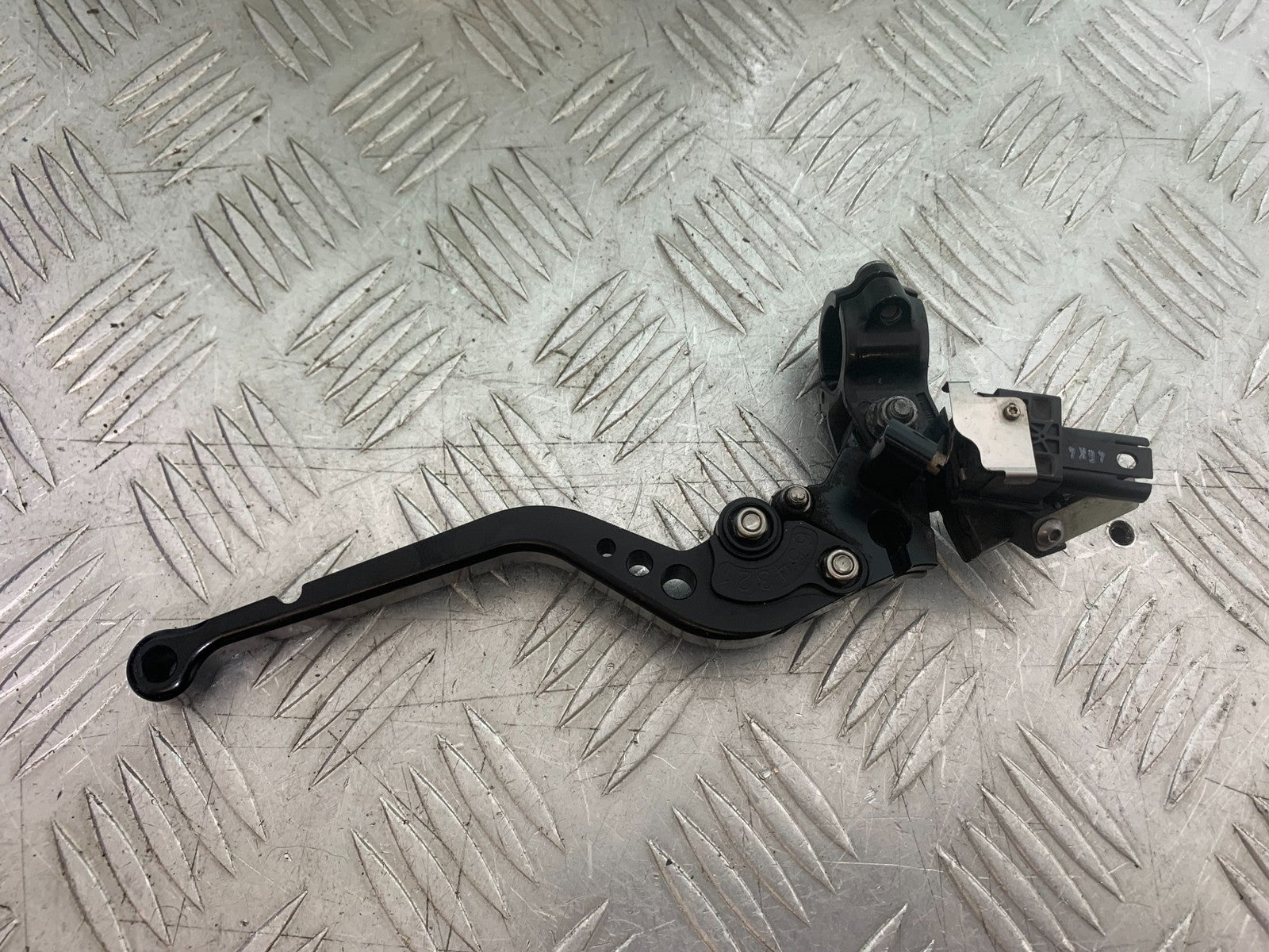 BMW S1000 RR CLUTCH LEVER AND BRACKET  YEAR 2015-2018 (CMB1246)