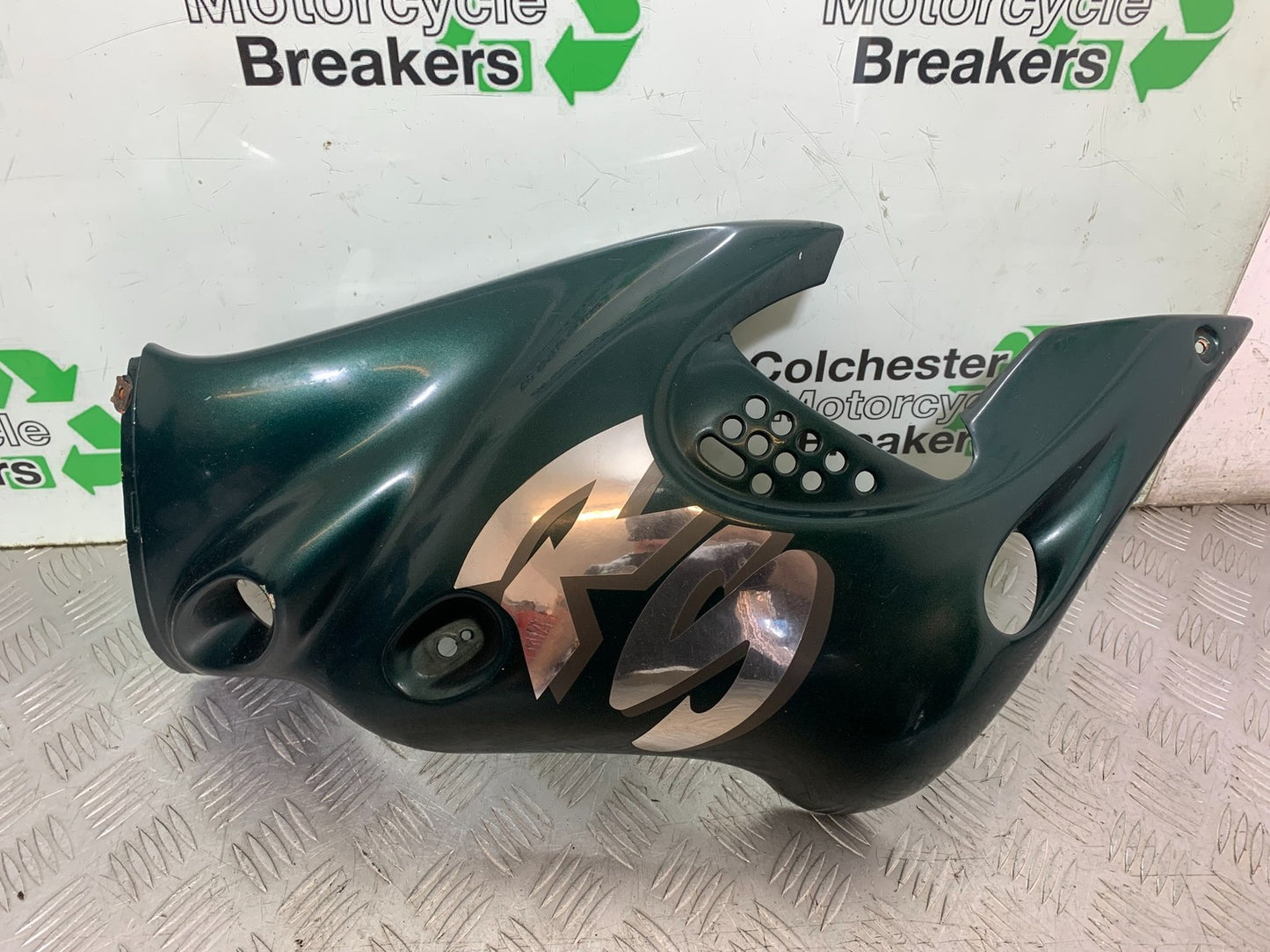 TRIUMPH 955I SPRINT RS LEFT FAIRING  YEAR 1999-03 (CMB1313)