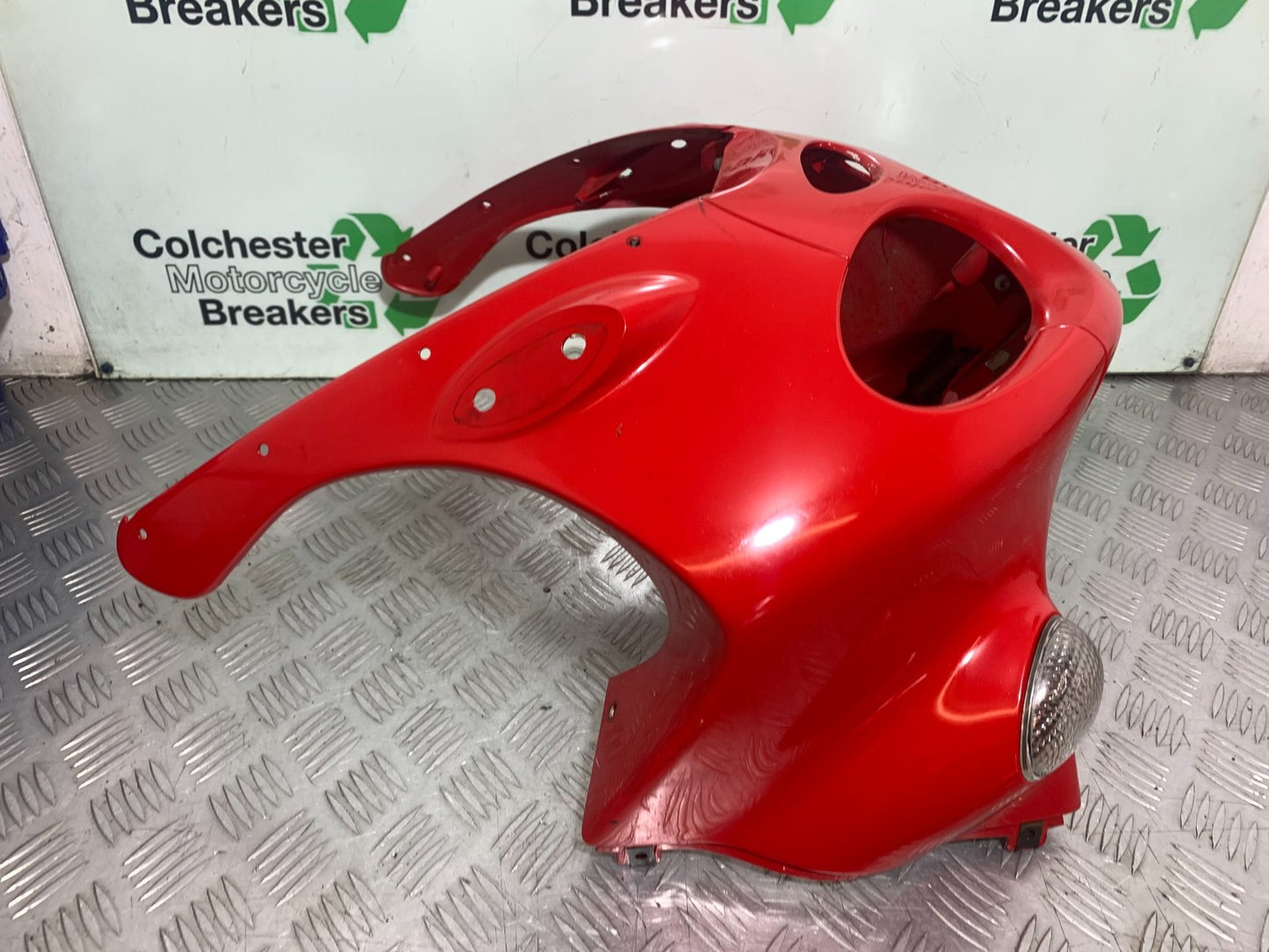 TRIUMPH 955i SPRINT ST TOP FAIRING  1999-2004 (CMB1176)