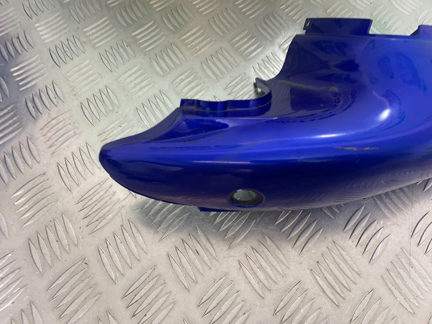 SUZUKI SV650 SV 650 mk1 LEFT SEAT PANEL   YEAR 1999-2002 (CMB1036)