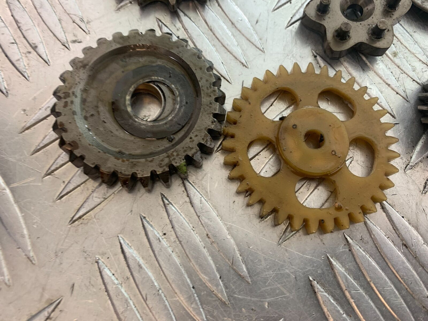 YAMAHA XT125 X XT 125 X ENGINE GEARS AND PARTS    2005-2011 (CMB1097)