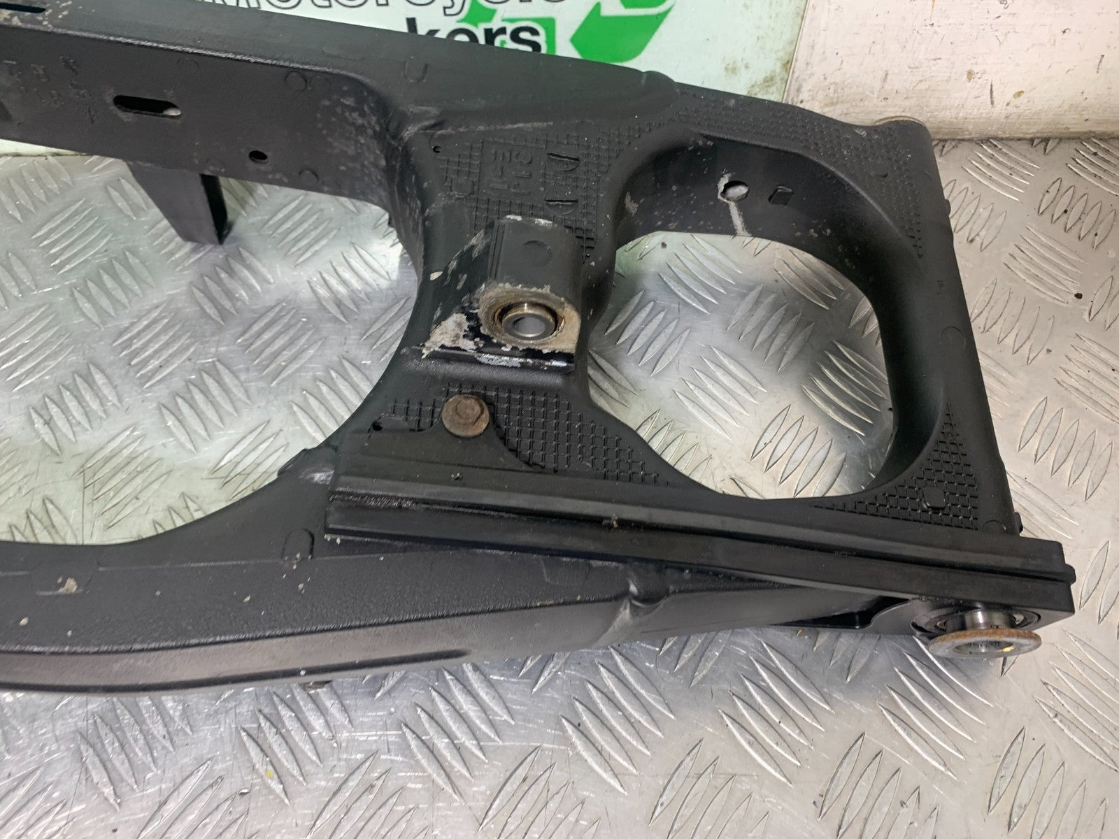 SUZUKI DL1000 V-STROM SWINGARM  YEAR 2014-2019 (CMB1325)