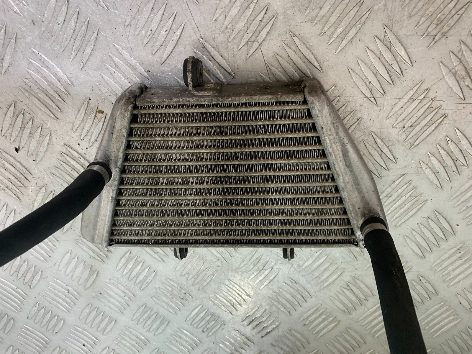 APRILIA TUONO 1000 V4R OIL COOLER  YEAR 2011-13  (CMB1316)