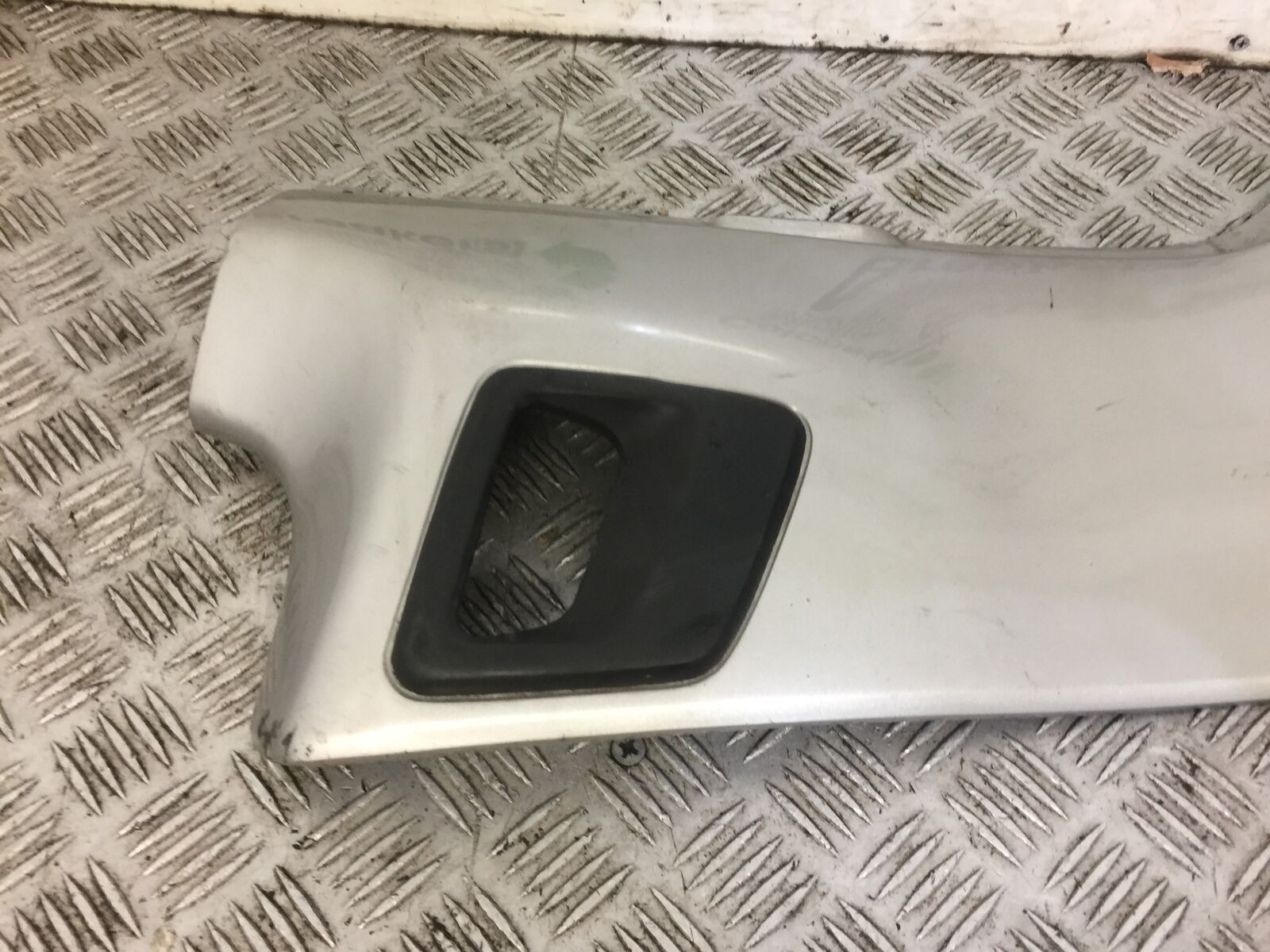 HONDA ST1100 ST 1100 PAN EUROPEAN RIGHT SEAT PANEL YEAR 1992 (STOCK NO 584)