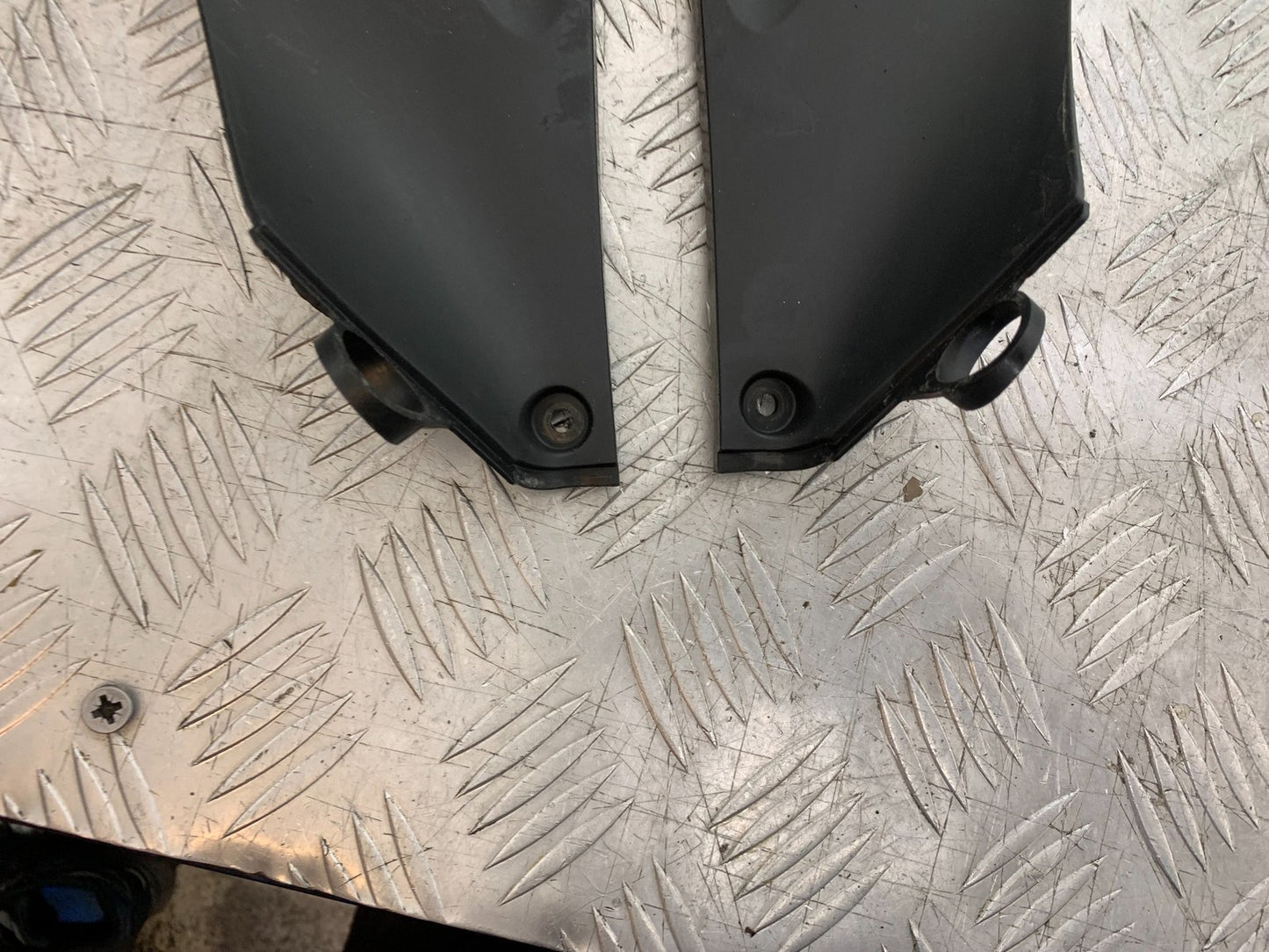 KAWASAKI GTR1400 GTR 1400 INNER INFILLS   YEAR 2007-2009 (CMB1306)